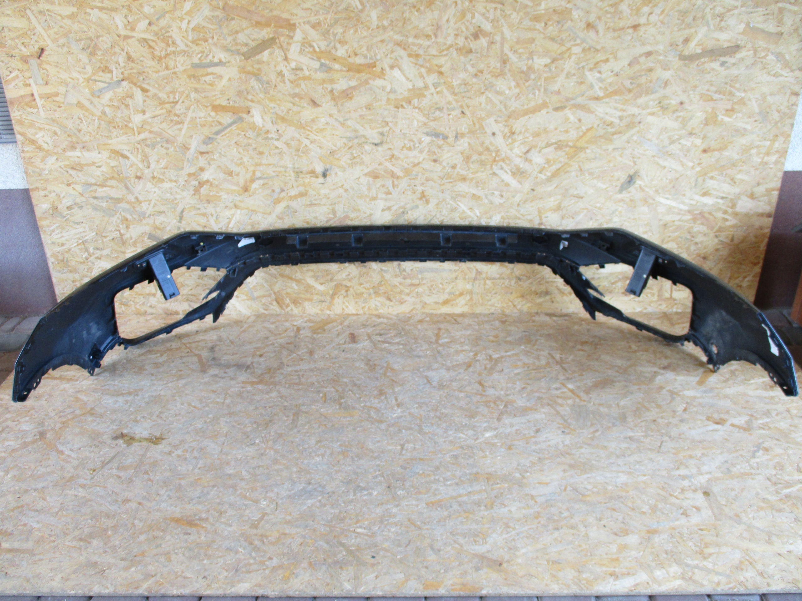 FRONTSTOSSSTANGE VW TOUAREG III 760