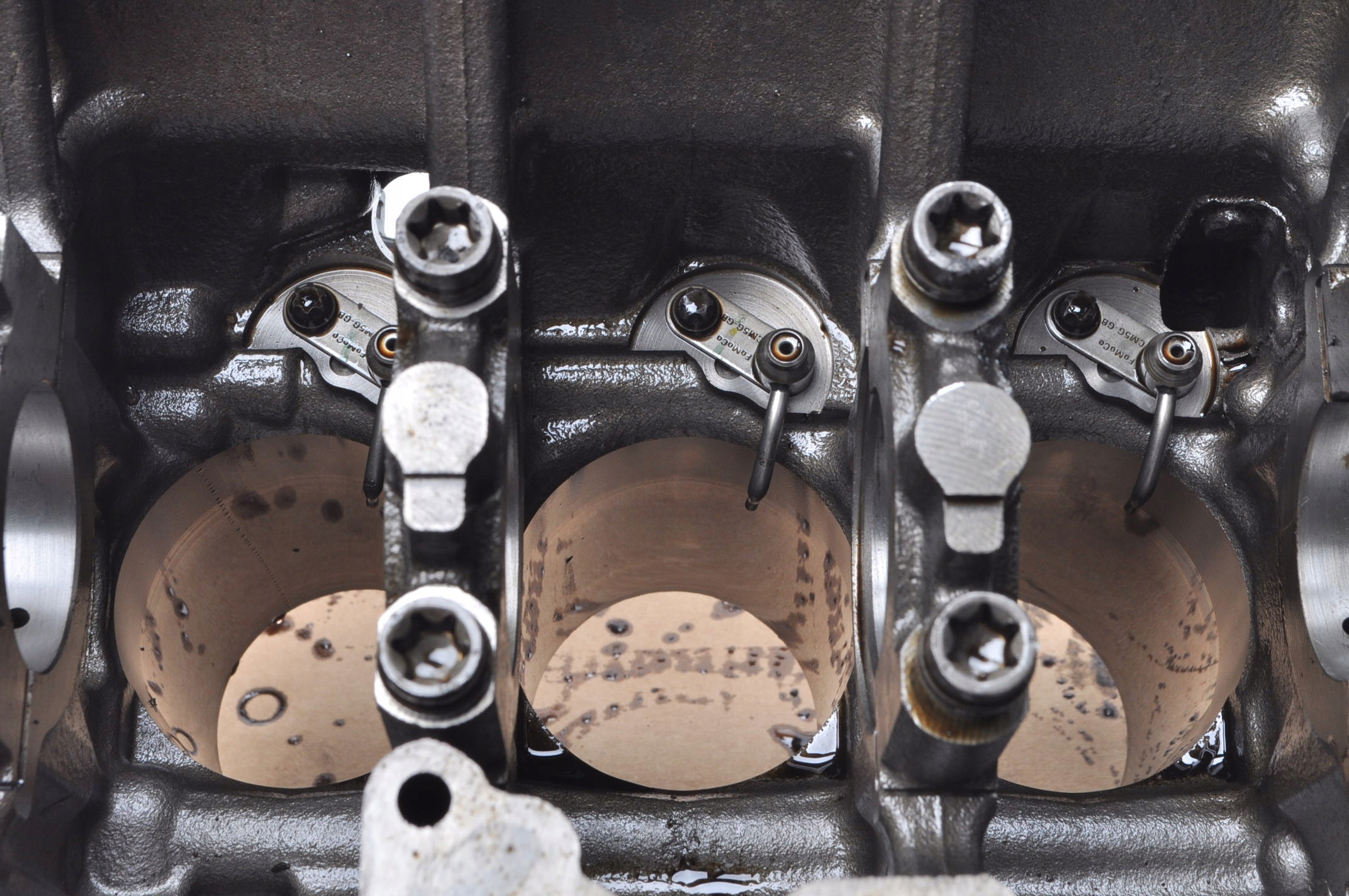 FORD FIESTA MK7 B-MAX 1.0 100KM ECOBOOST BLOK SILNIKA SFJC RFCM5G-6015-KB Typ samochodu Samochody osobowe