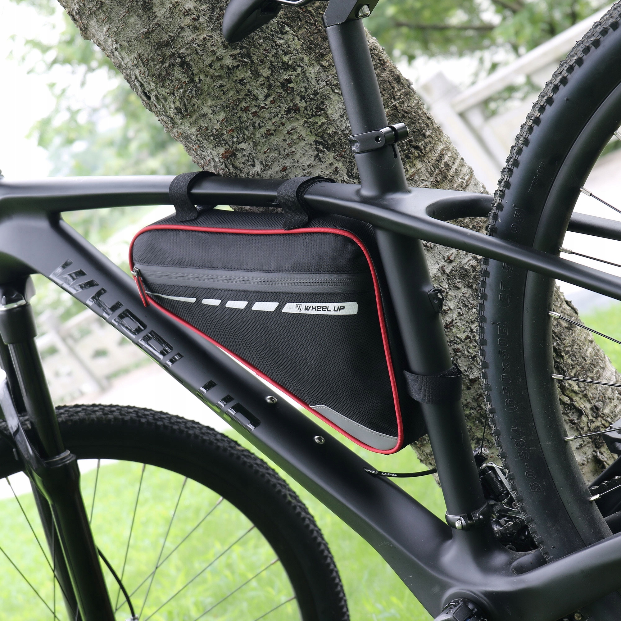 TORBA ROWEROWA POD RAMĘ TORBA ROWEROWA POD RAMĘ TRÓJKĄTNA SAKWA NA RAMĘ Pojemność 1.5 l