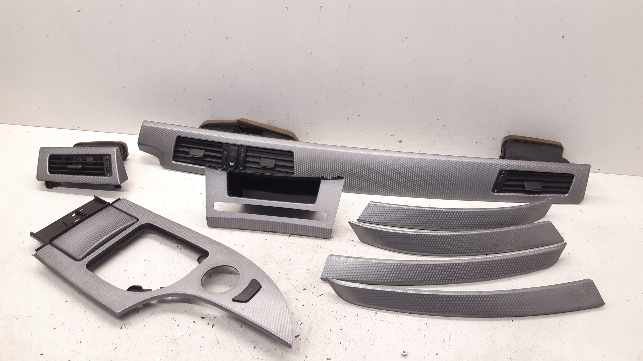Dekory ALUCUBE PURE kpl BMW E61