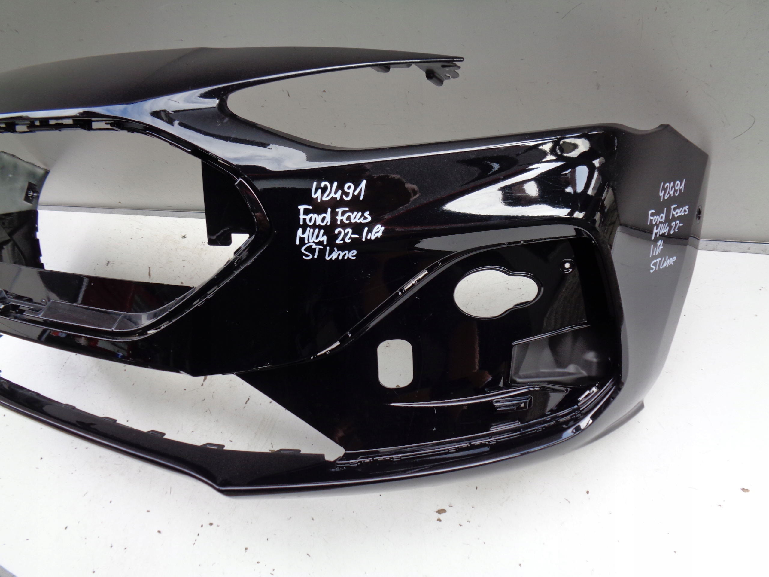 front bumper FORD FOCUS MK4 22- LIFT ST-LINE NR 42491