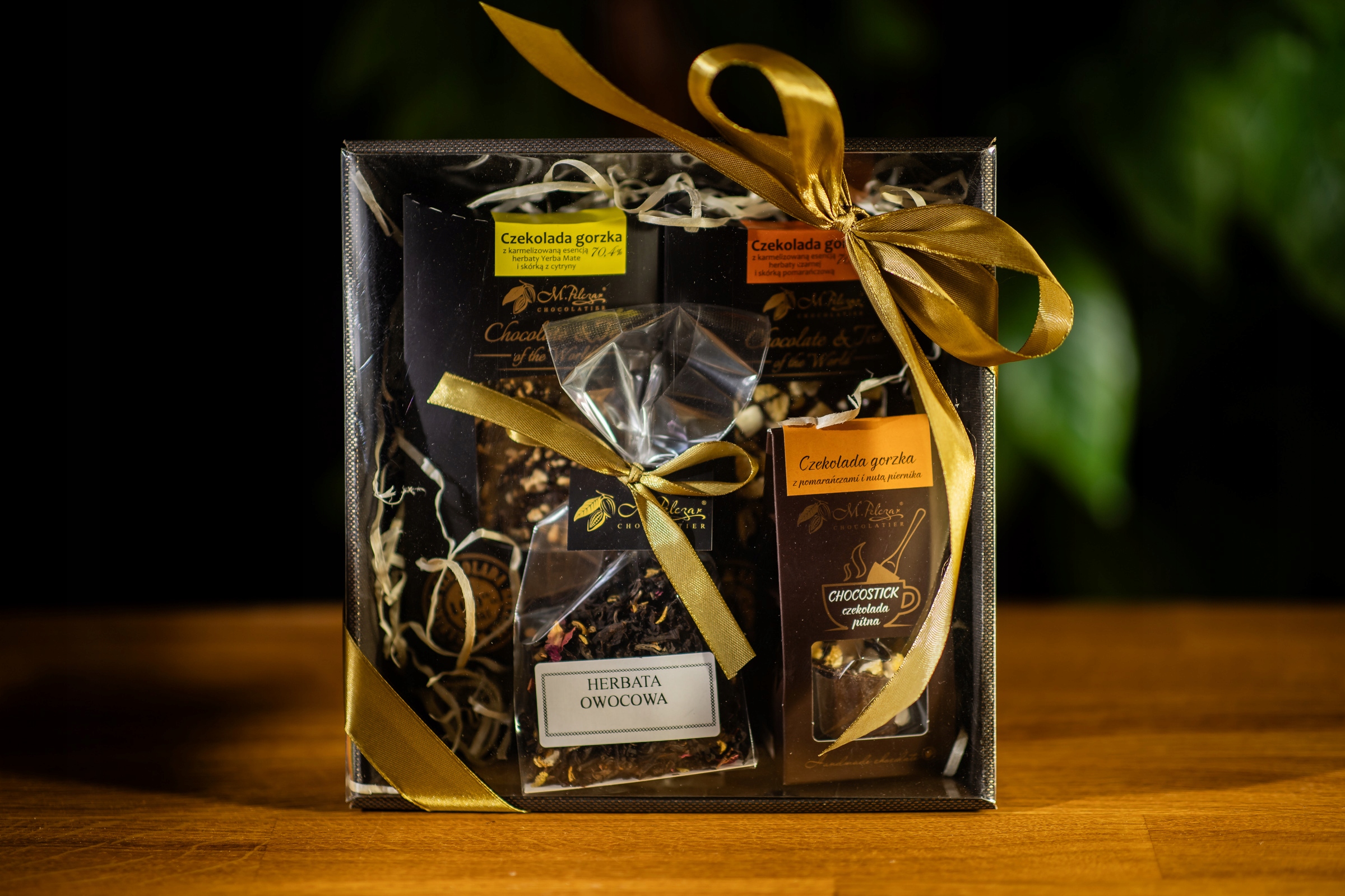 Elegantní dárková sada s hořkými čokoládami