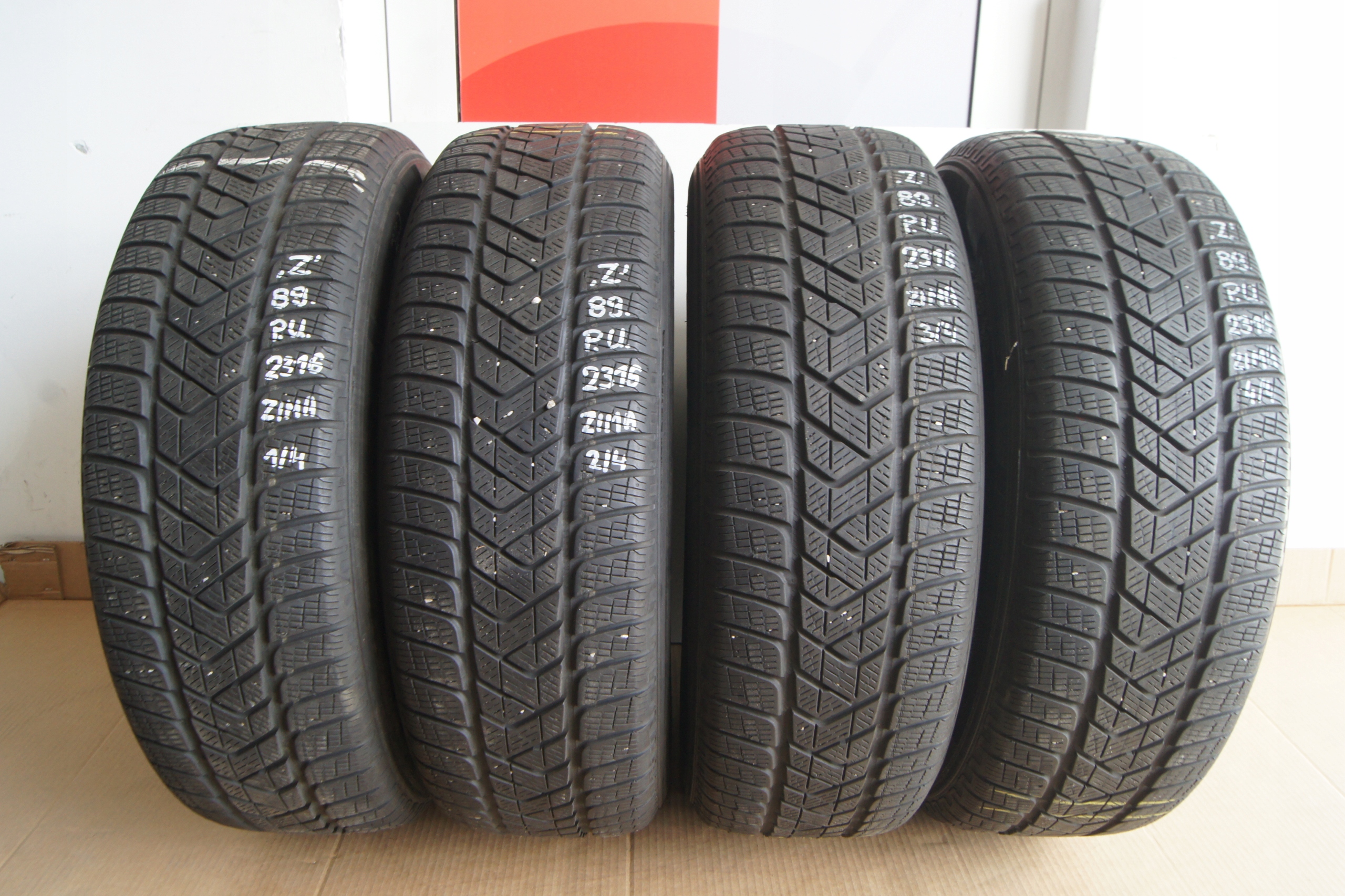 GD OPONY PIRELLI SCORPION WINTER 215/65 R17 ZIMA