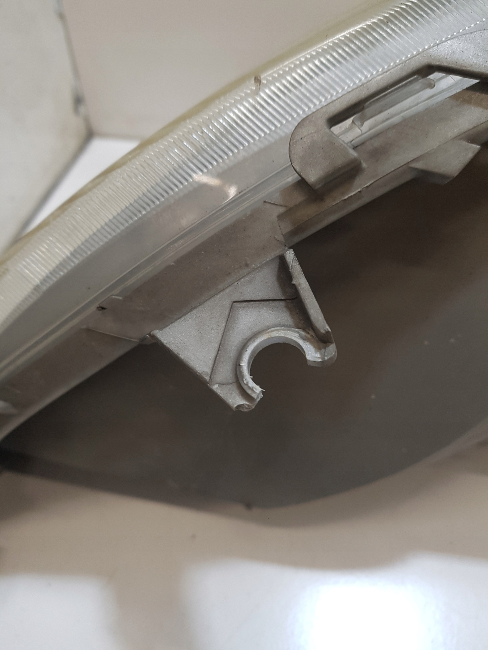 light right front TOYOTA YARIS 1 89006861