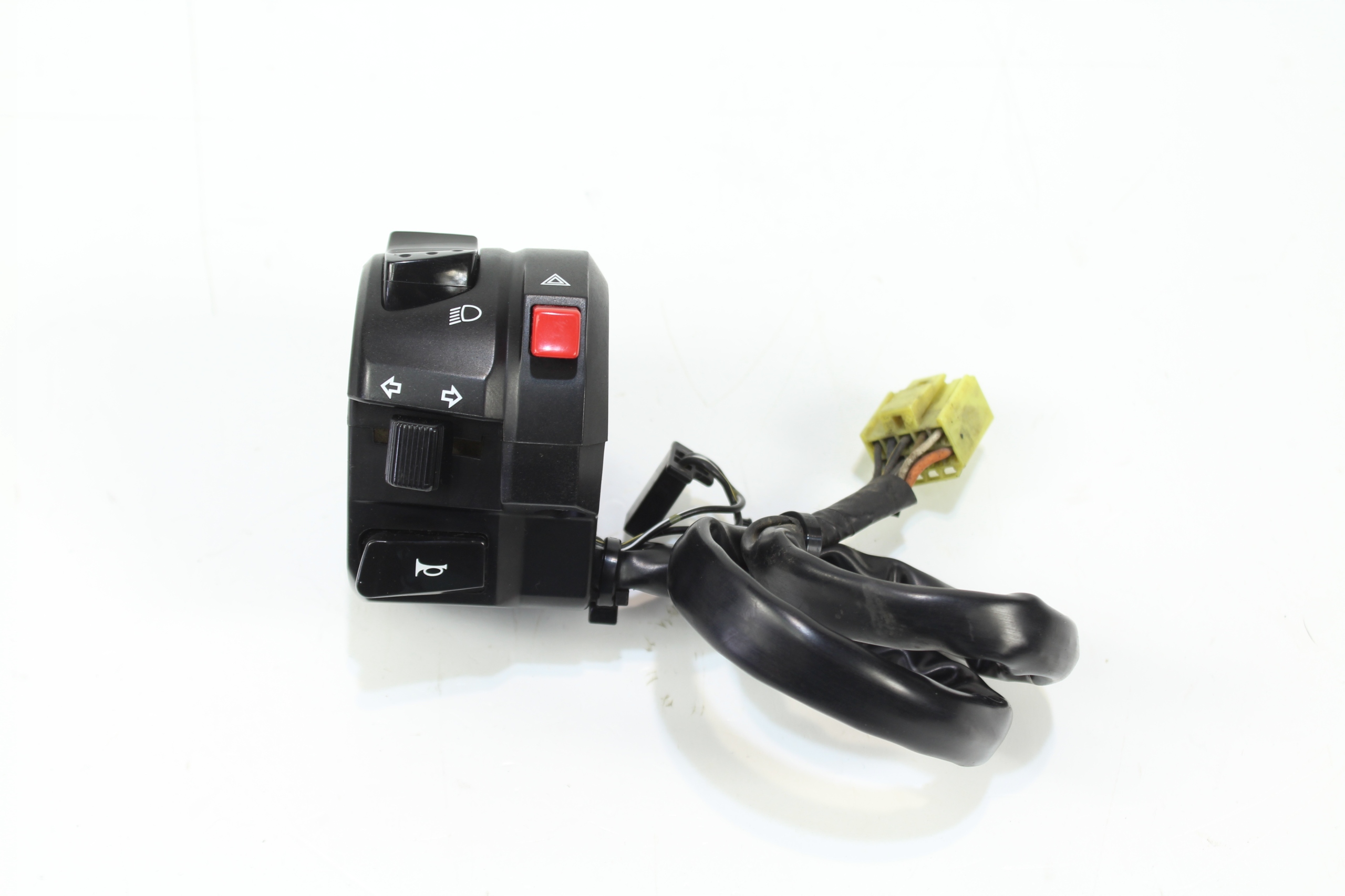 6681100119891 - SUZUKI GSX-R 1000 K5 K6 левый переключатель