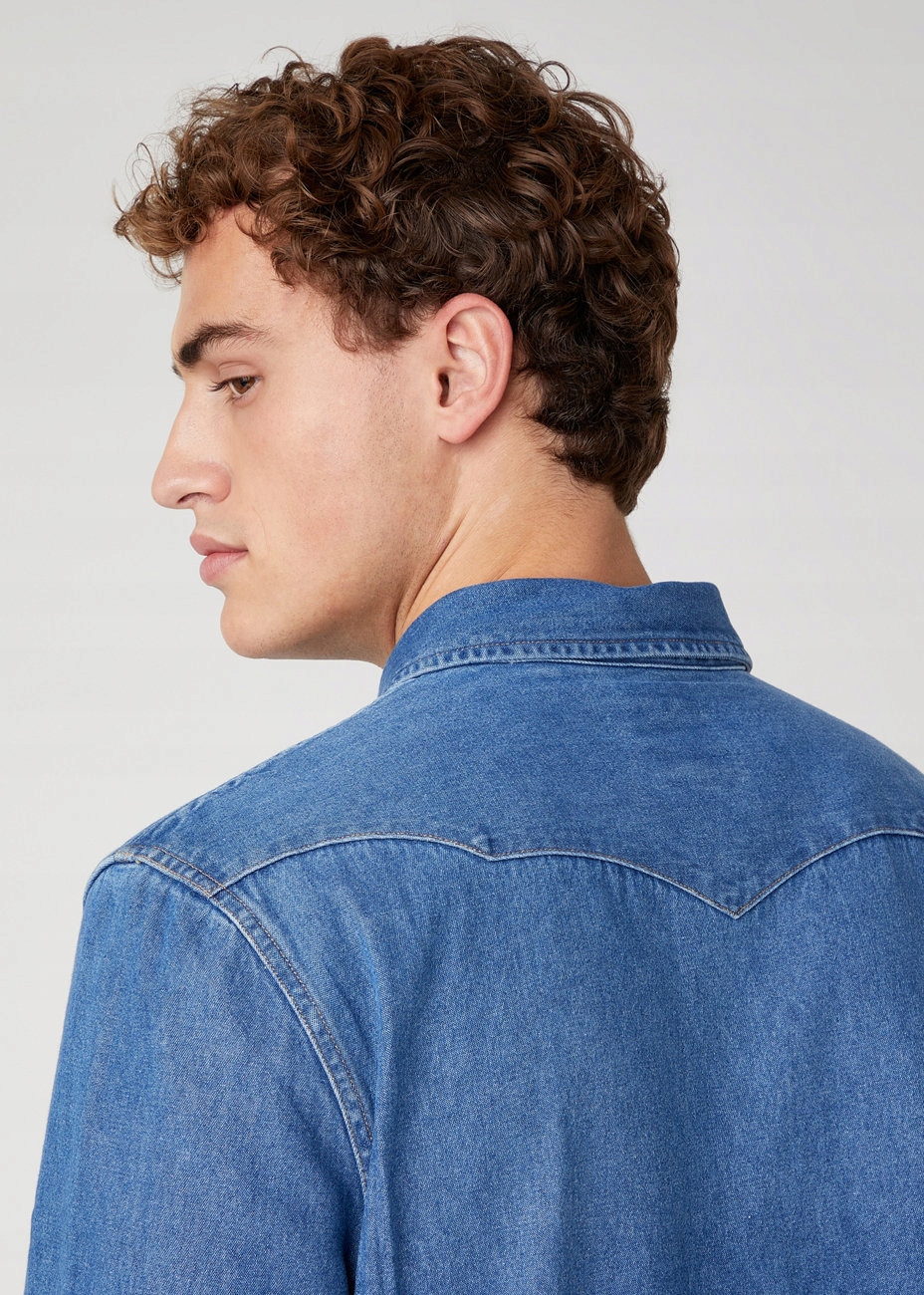 WRANGLER 27MW MĘSKA KOSZULA JEANSOWA LOGO NAPY M Wzrost 180 cm