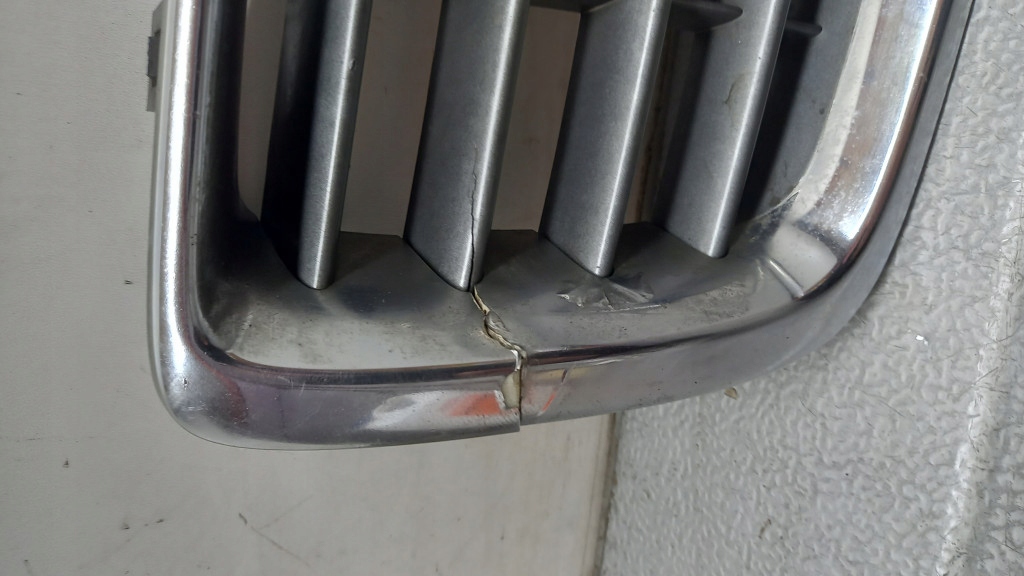 решетка радиатора volvo S80 II 30655102