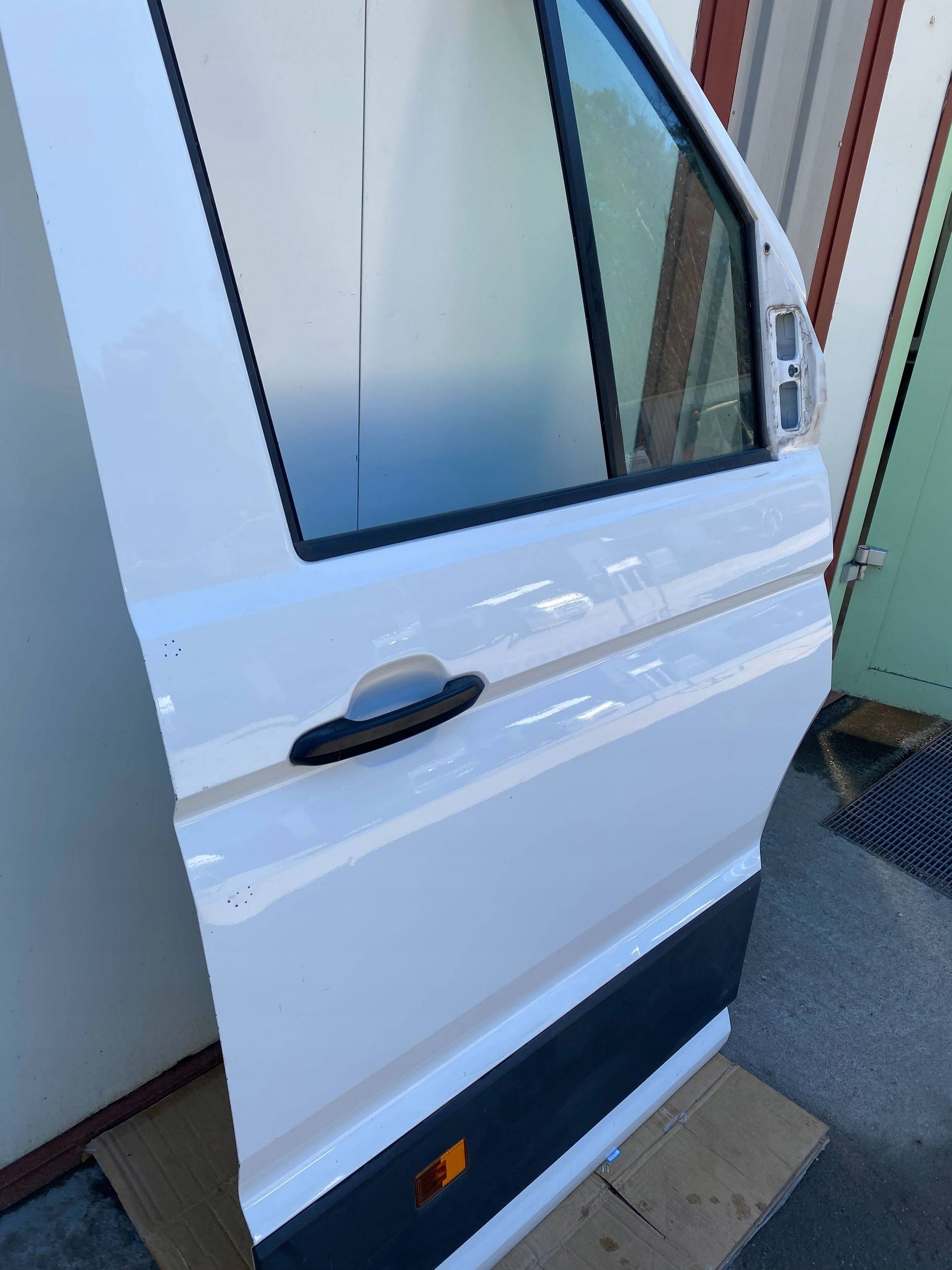 VW CRAFTER II MAN TGE 7C complete door right front front LB9A white