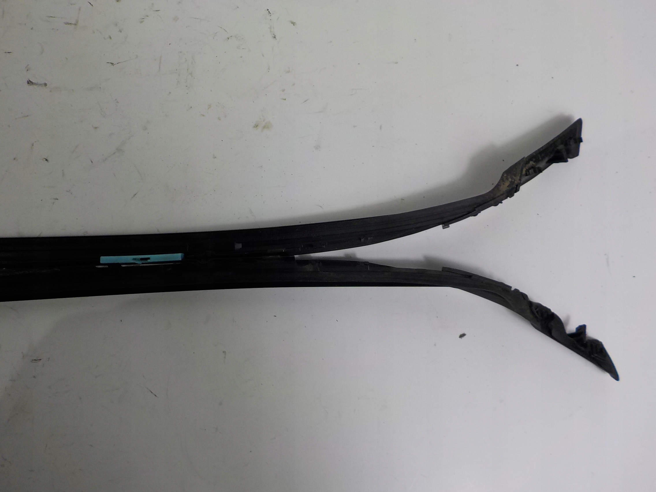 LEXUS IS II moulding windows CZOLOWEJ PRZEDNIEJ front KOMPLET right left
