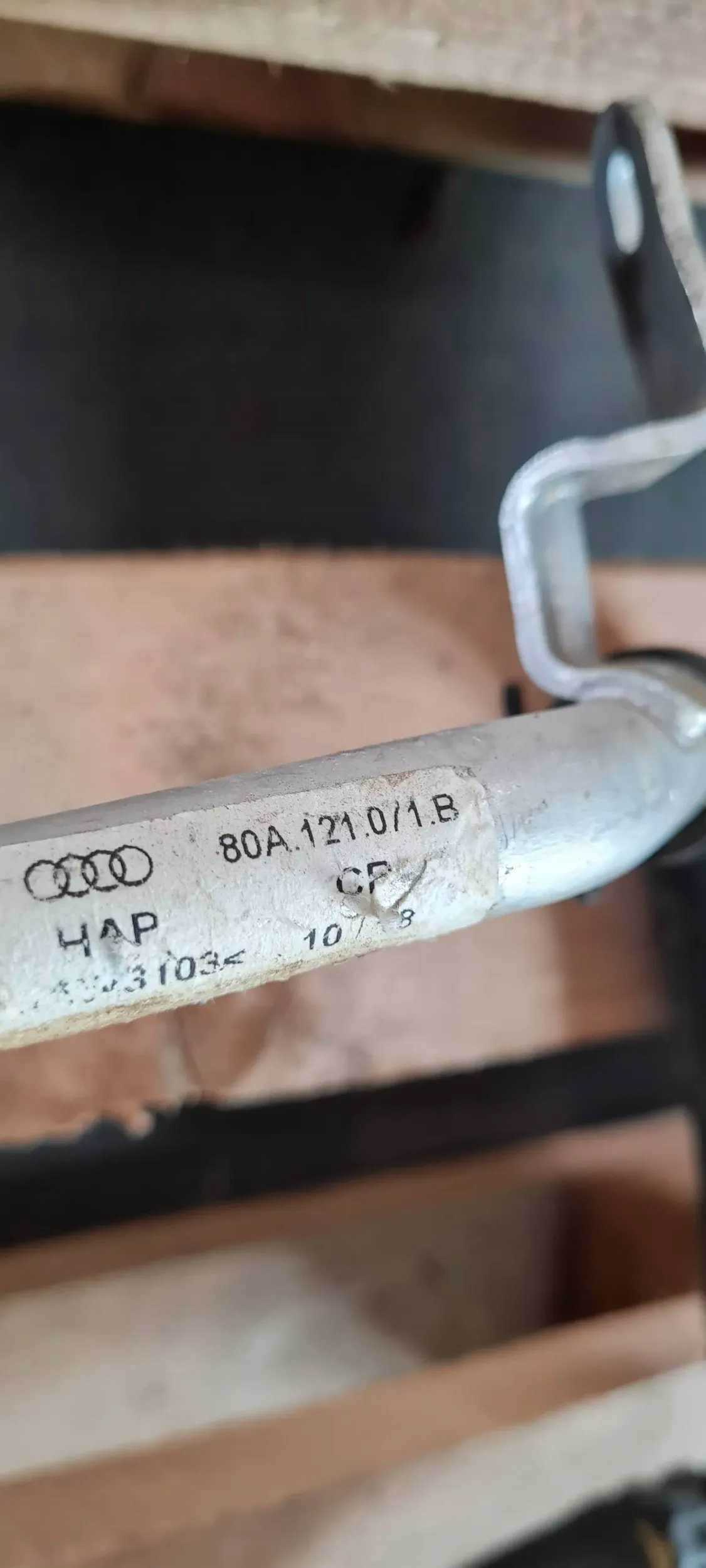 SQ5 Q5 80A crijevo prijenos cijevčica vode 3.0 TFSI 80A121071B