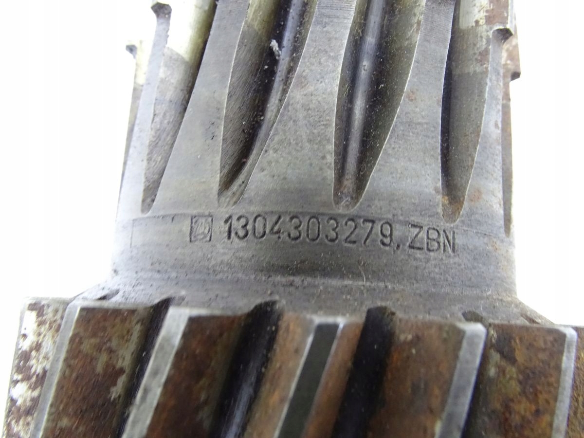 MAN SKRZYNIA BIEGÓW 16S109 WAŁEK POŚREDNI Rodzaj skrzyni Manualna