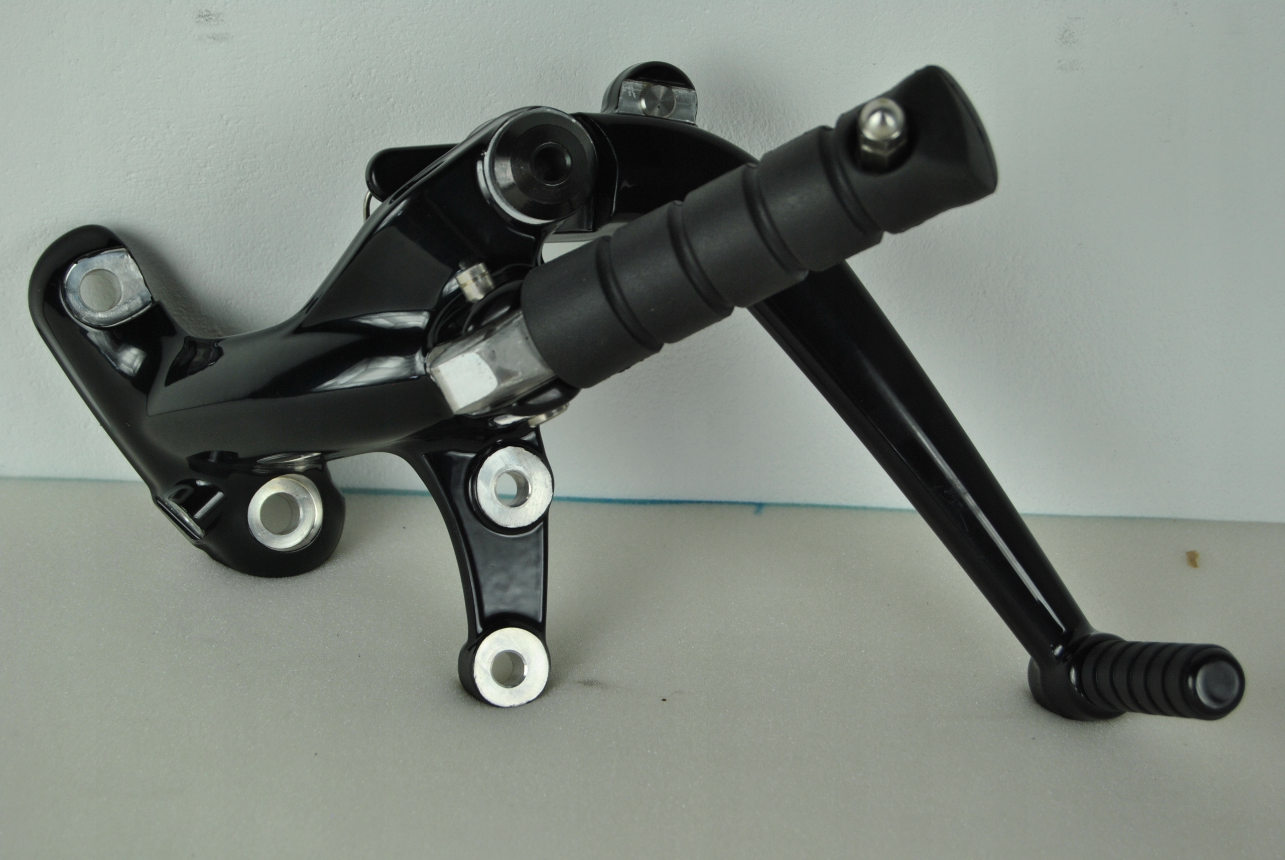 Stojan Podnožka Brzdový Pedál Indian Chief Dark Horse 35G3S1E0000326