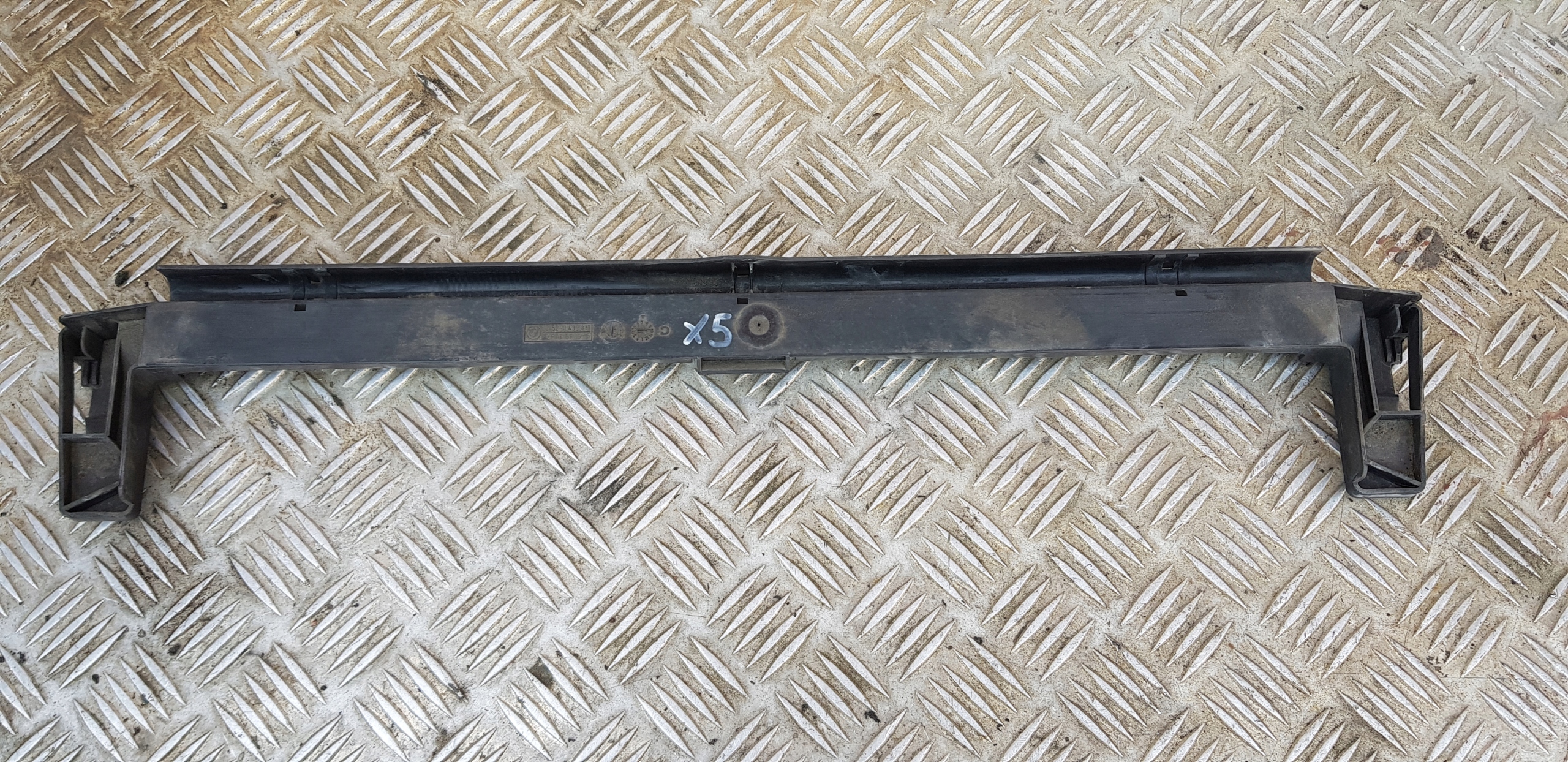 BMW X5 E53 3.0I obal chladiče 1439813
