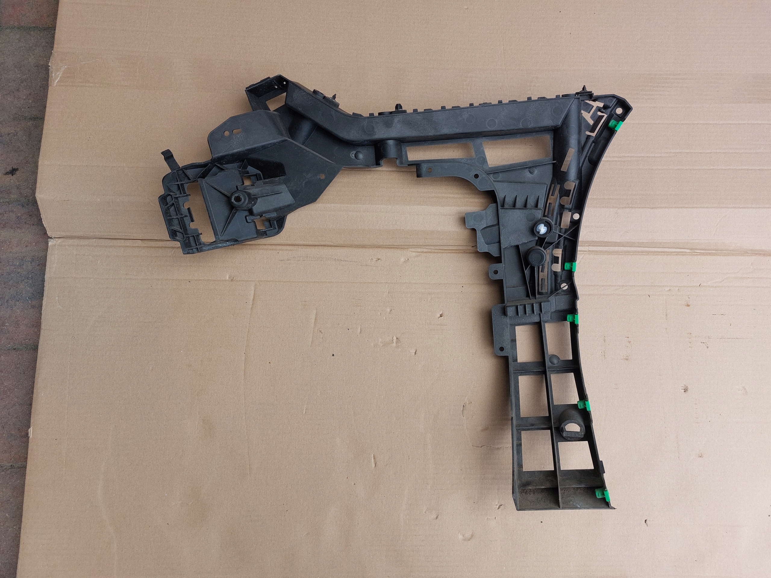 bumper bracket left rear part VOLVO XC90 II 20r