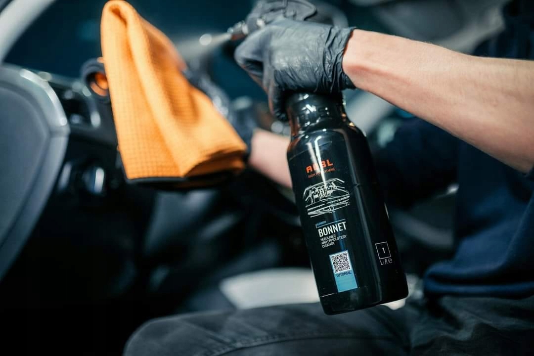 ADBL _ BONNET 5L _ DO CZYSZCZENIA PODSUFITKI I TAPICERKI MATERIAŁOWEJ Producent ADBL