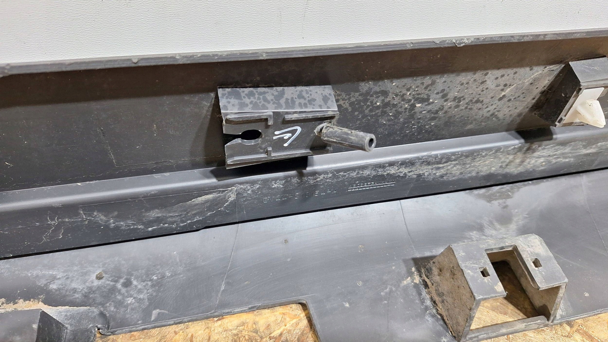 cap threshold moulding threshold right FORD KUGA MK2 16- CV44-S10154-A