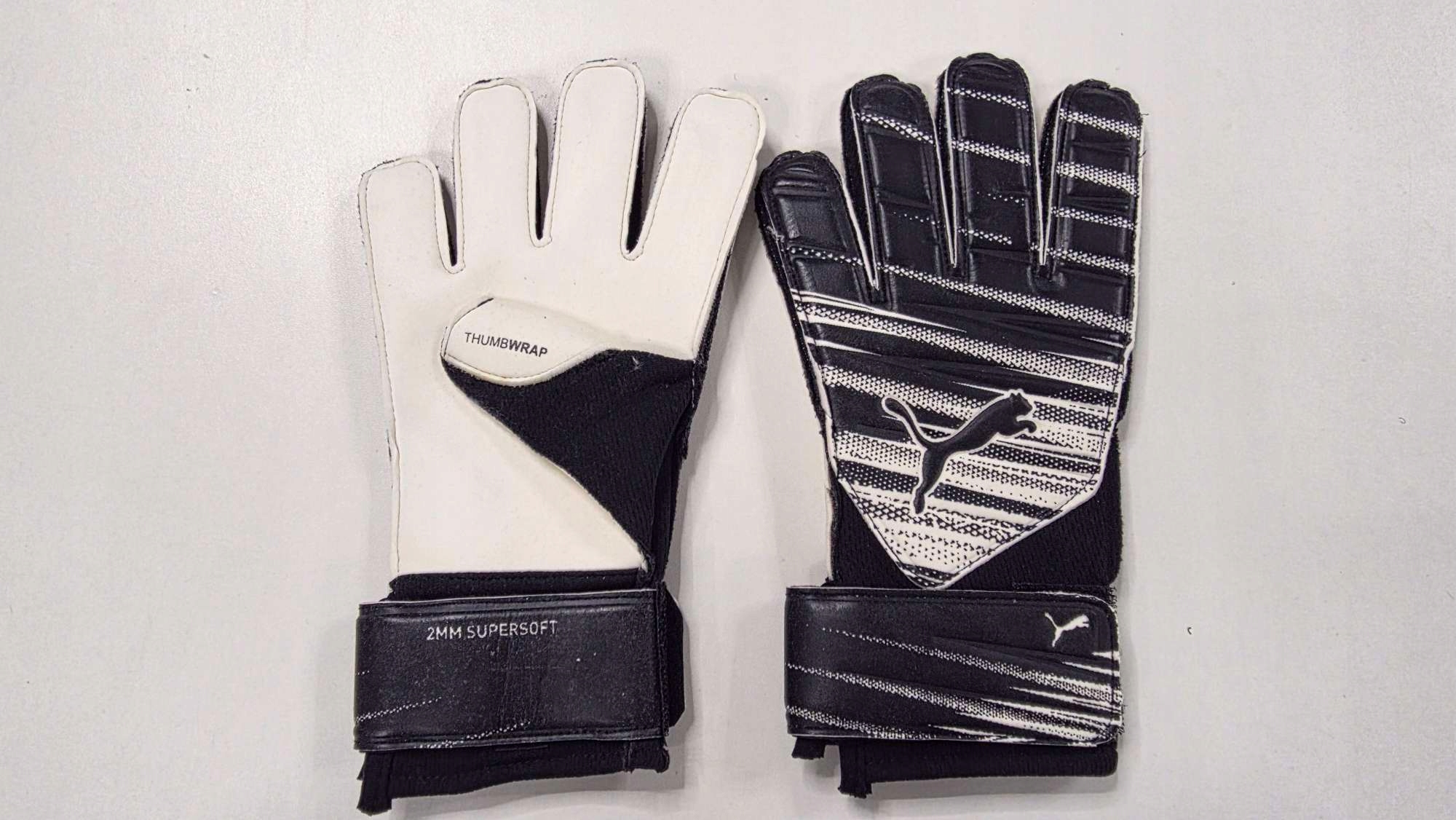 Rękawice Bramkarske Puma 042084-01 czarne-biały rozmiar 5