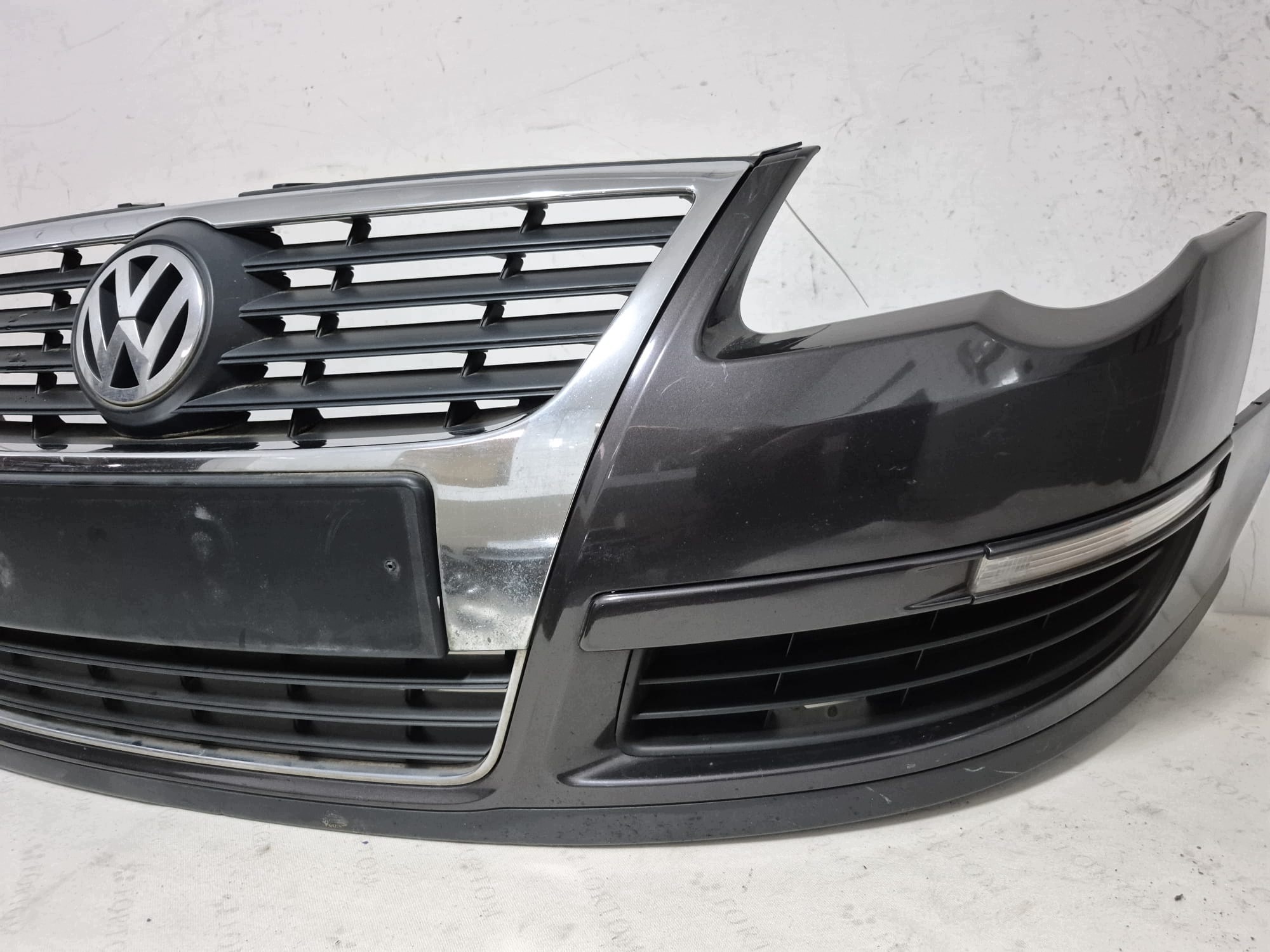 VW PASSAT B6 3C0 06- bumper front front 3C0807221 LAK.LC8Z