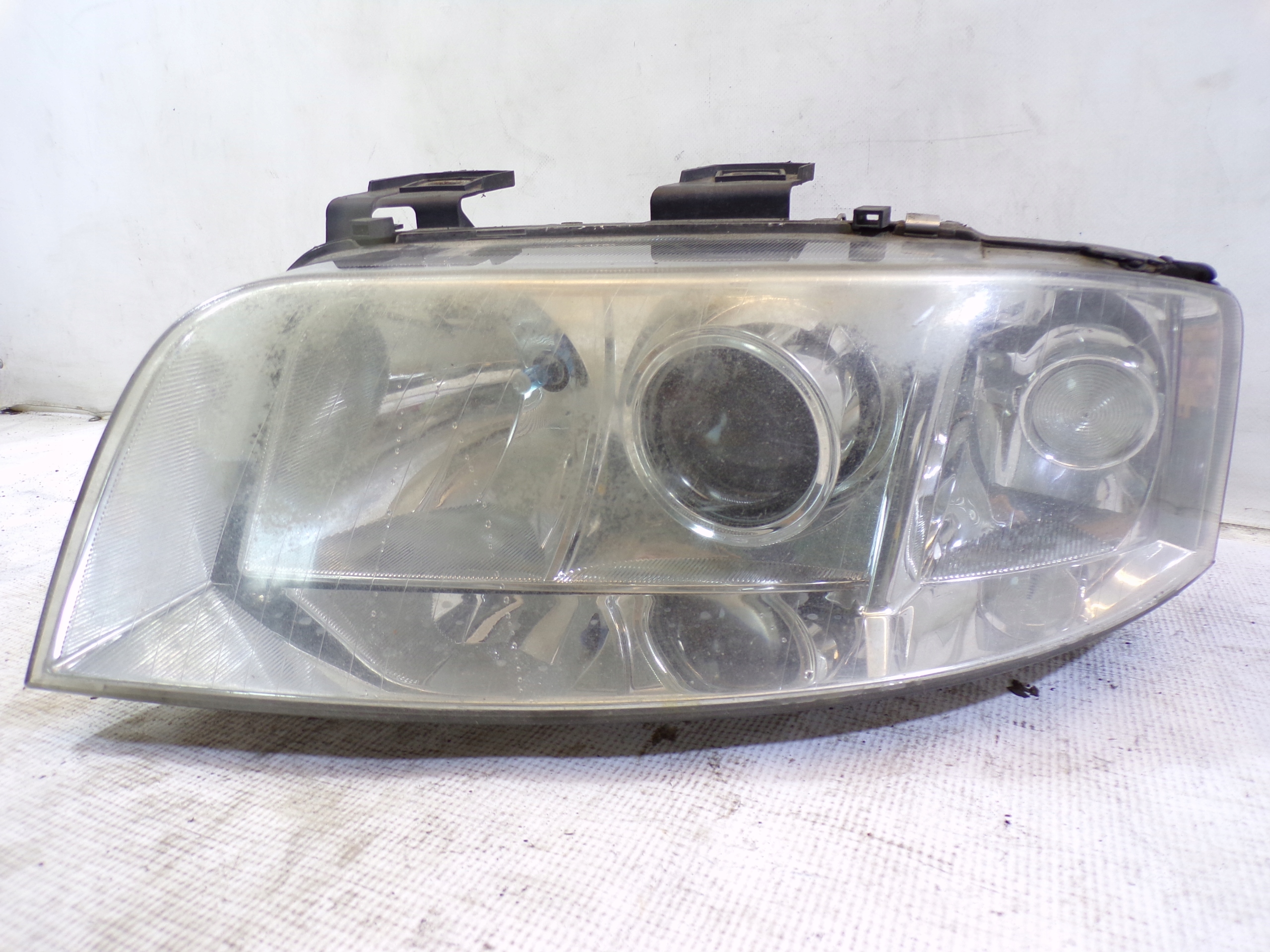 Licht links vorne XENON AUDI A6 C5 (4) (K)