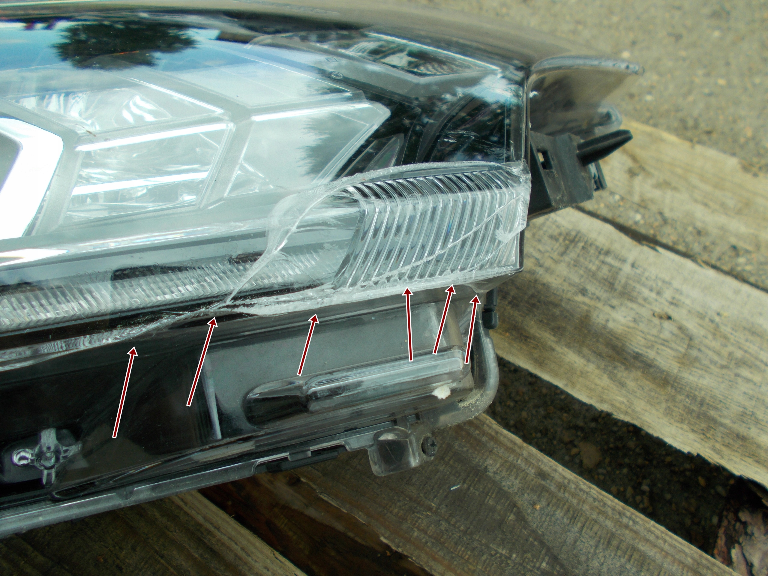 MITSUBISHI OUTLANDER III 21R light LED right