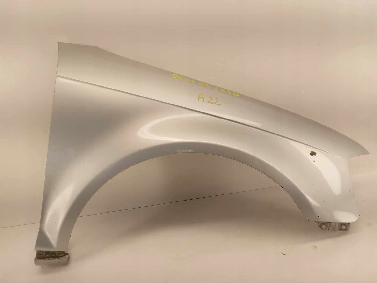 КРИЛО ПРАВИЙ ПЕРЕДНІЙ AUDI A3p РЕСТАЙЛІНГ 08-13 Lx7w