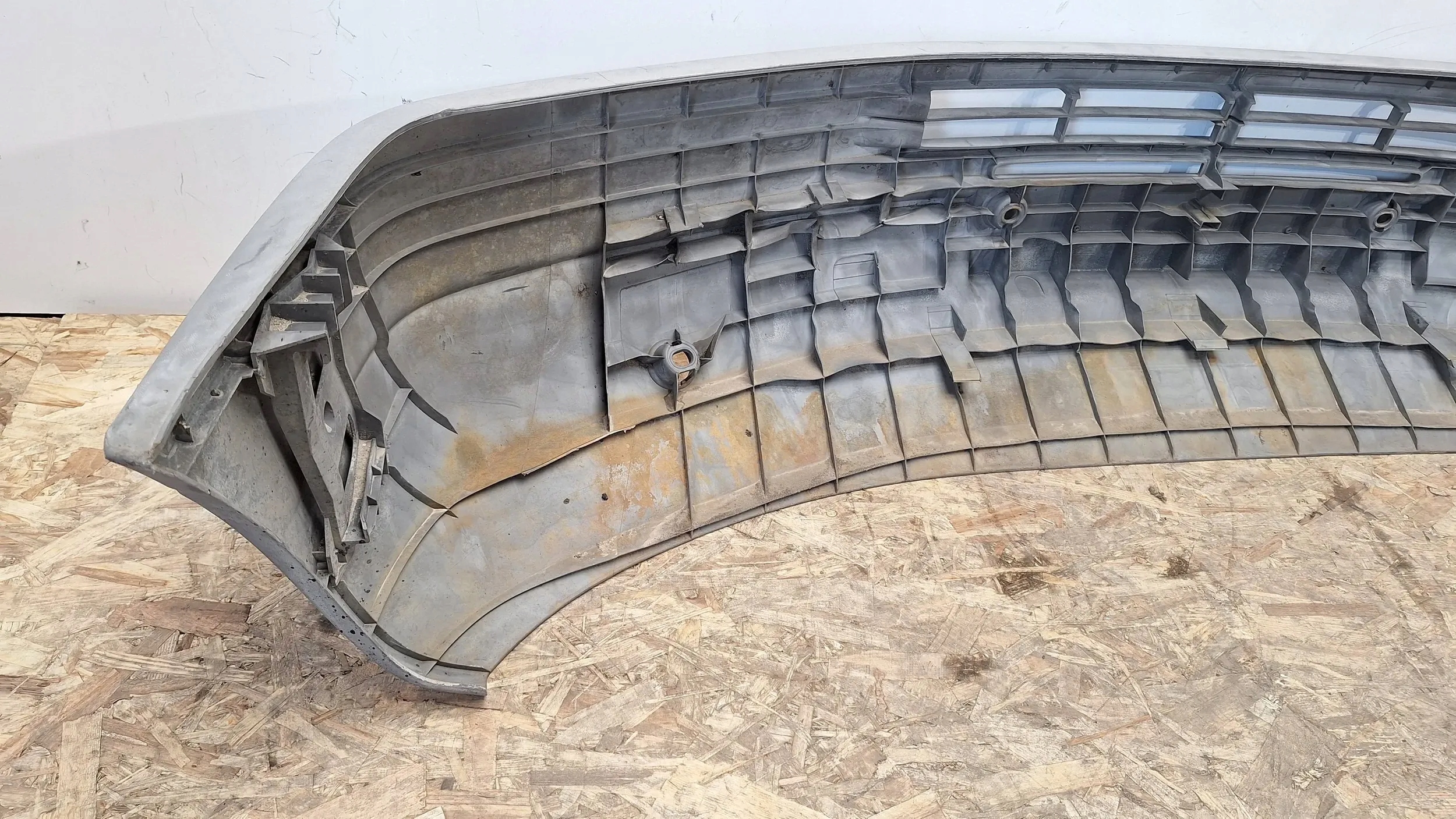 bumper front 9018850101 Mercedes Sprinter W901 W903 95