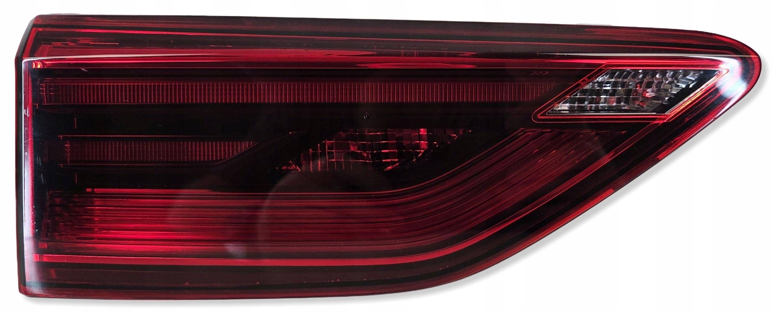 Volkswagen Golf VIII 8 5H light rear rear part left w klapie