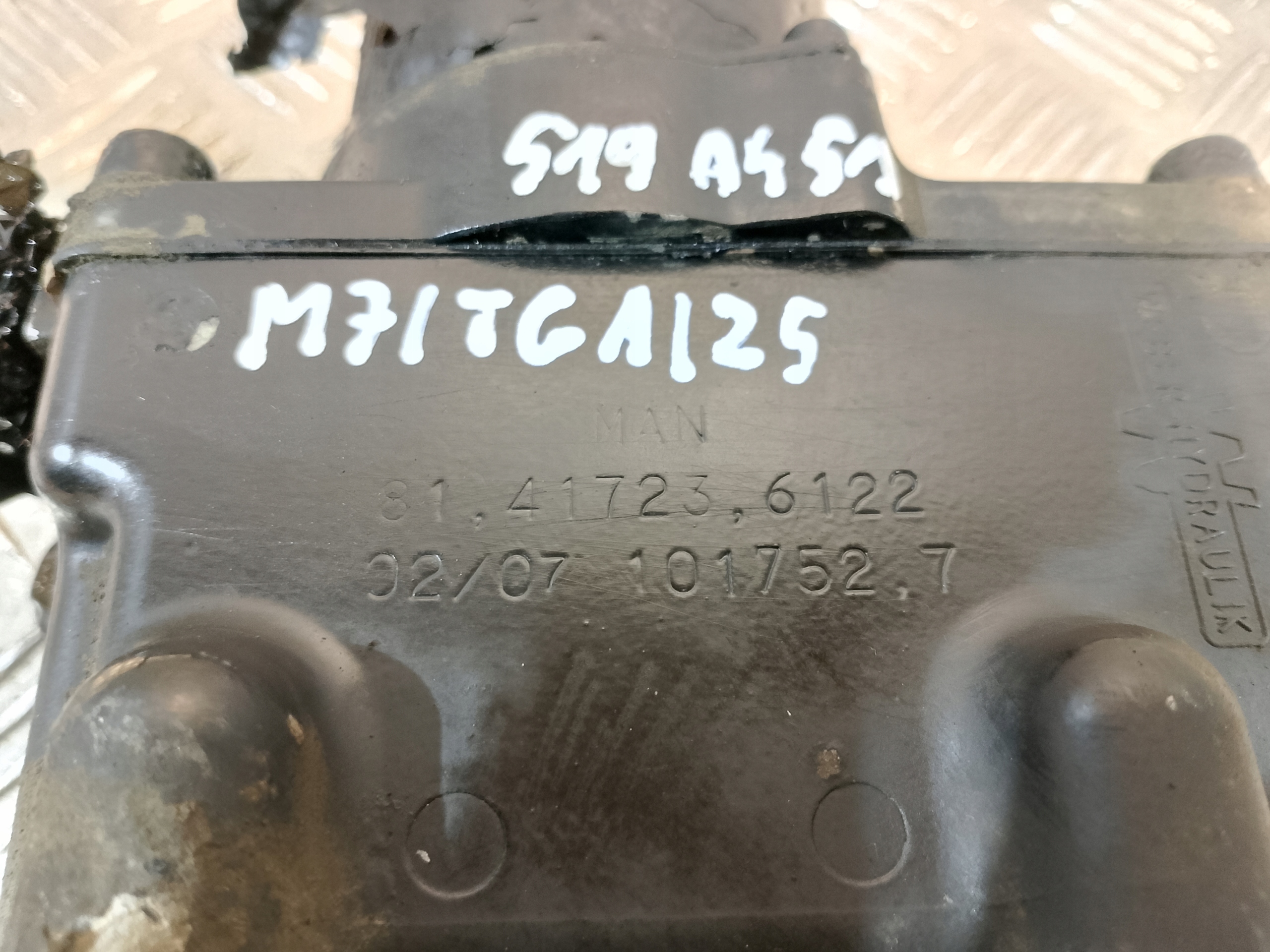 pump PRZECHYLU cabs MAN TGA 81,41723,6122 WEBER-HYDRAULIK MAN