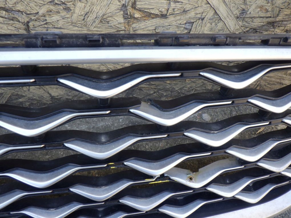FORD MONDEO MK5 V SPORT VIGNALE 19- Grille