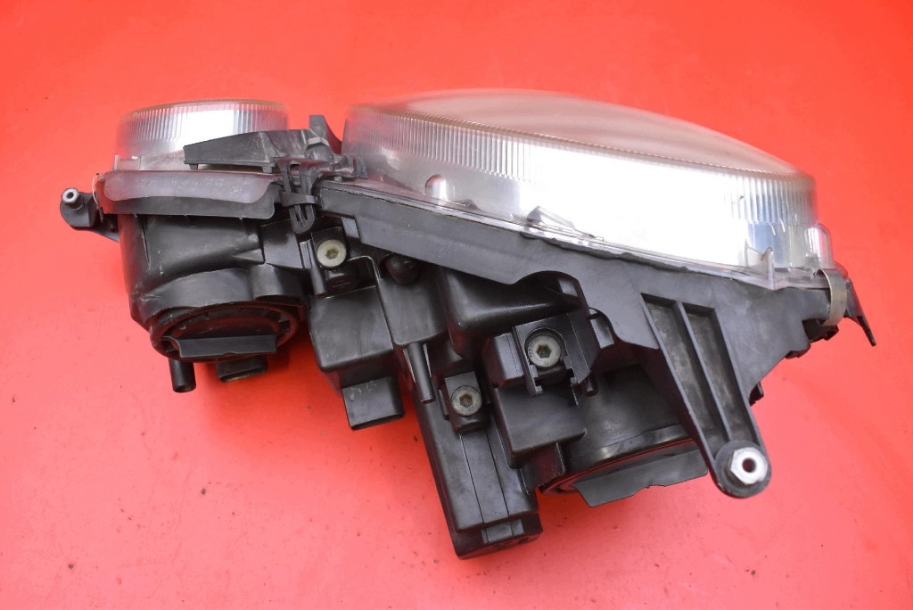 REFLEKTOR right light front lens EU 162592-00 MERCEDES E-KLASA W211 06