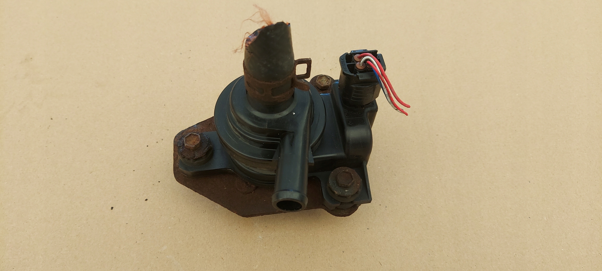 pumpa OBIEGOWA vode LEXUS RX 03-09