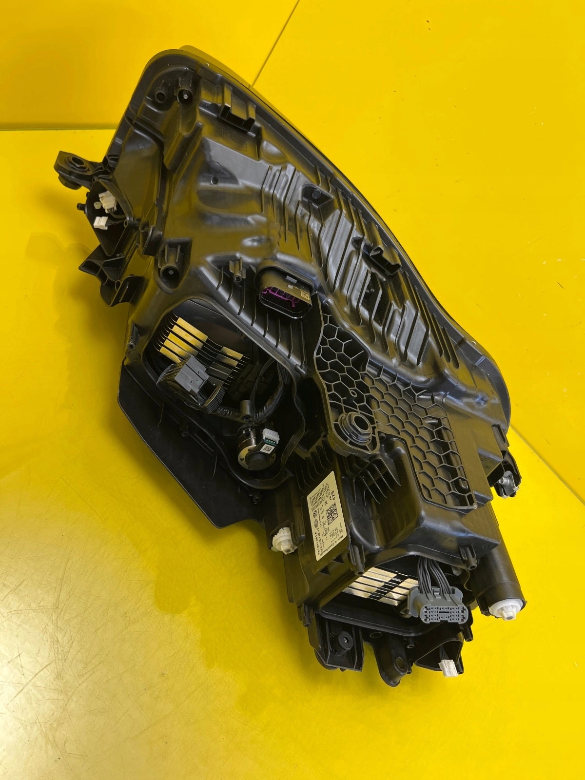 light left VW Touareg III 3 19- Full led 761941081A