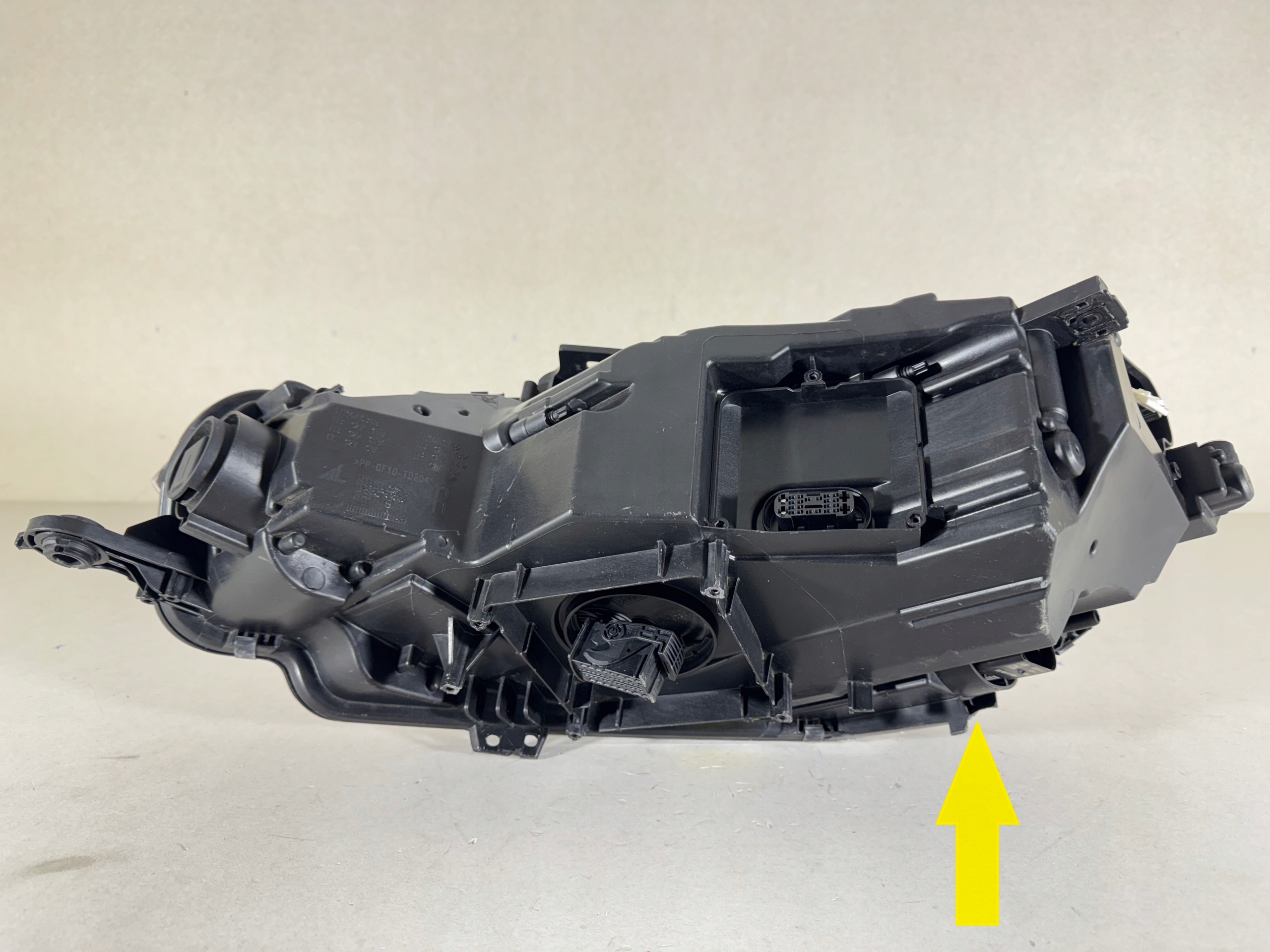 AUDI A5 S5 8W6 F5 FULL LED LAMPA PRAWA PRZÓD PRZEDNIA REFLEKTOR EUR Informacje dodatkowe silniki regulacji w zestawie