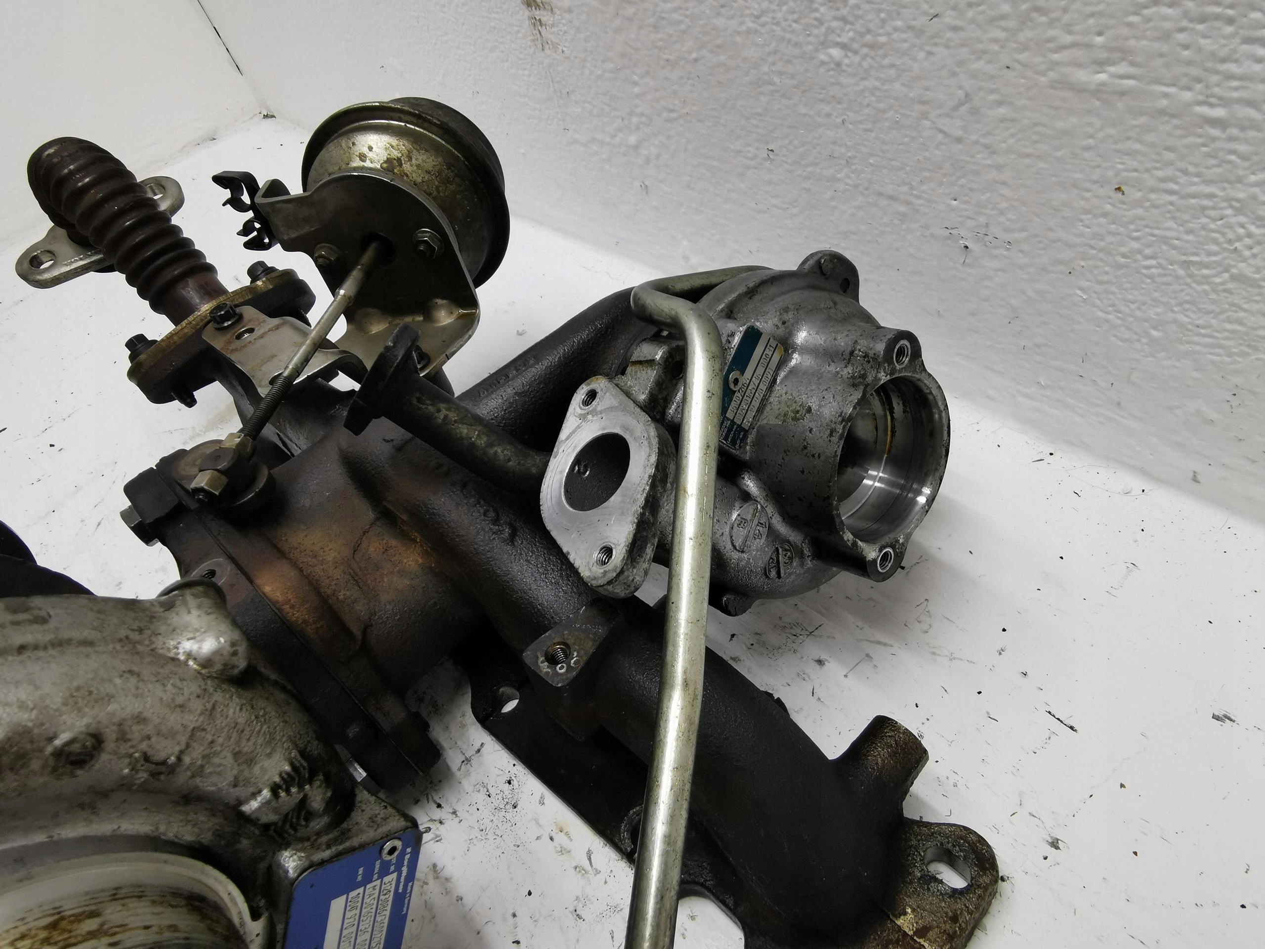 turbo VOLVO V60 II 2.4D 204KM 36002664