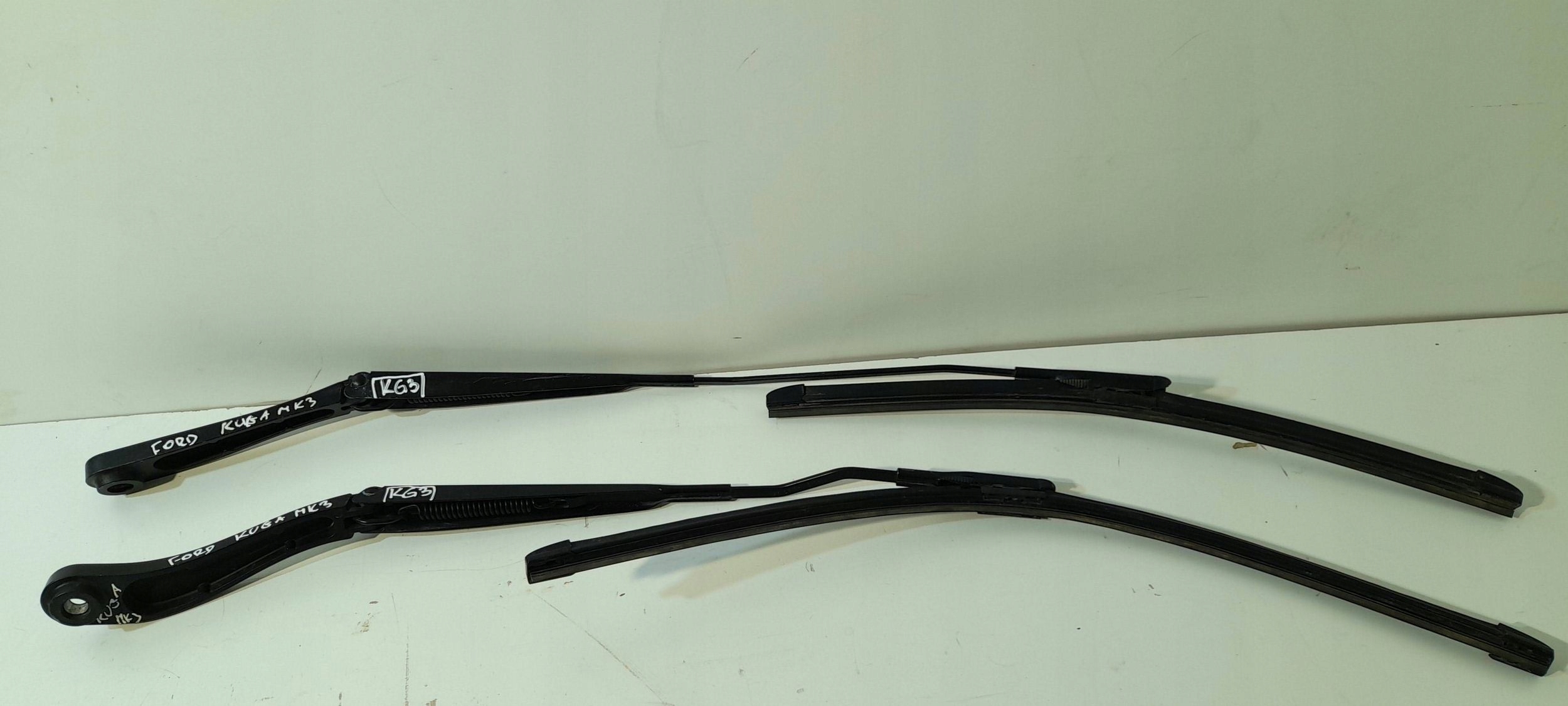 Ford Kuga III wiper arm windows W000103144 (KG3)