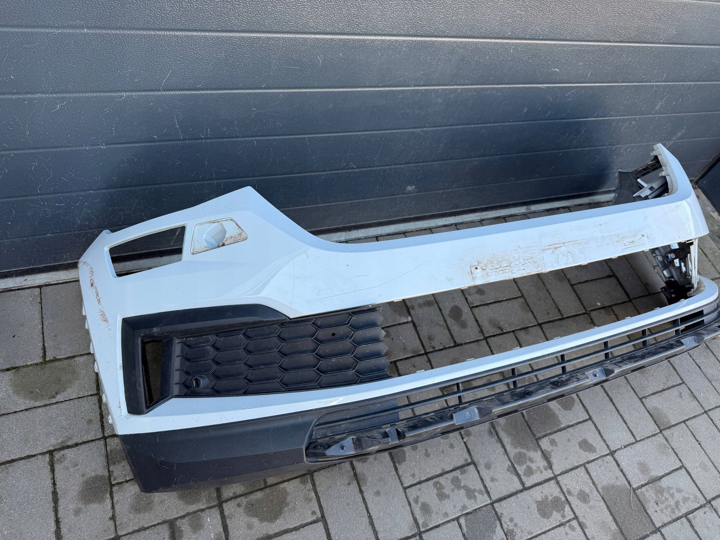 Skoda Karoq RS 19- nárazník predok predný