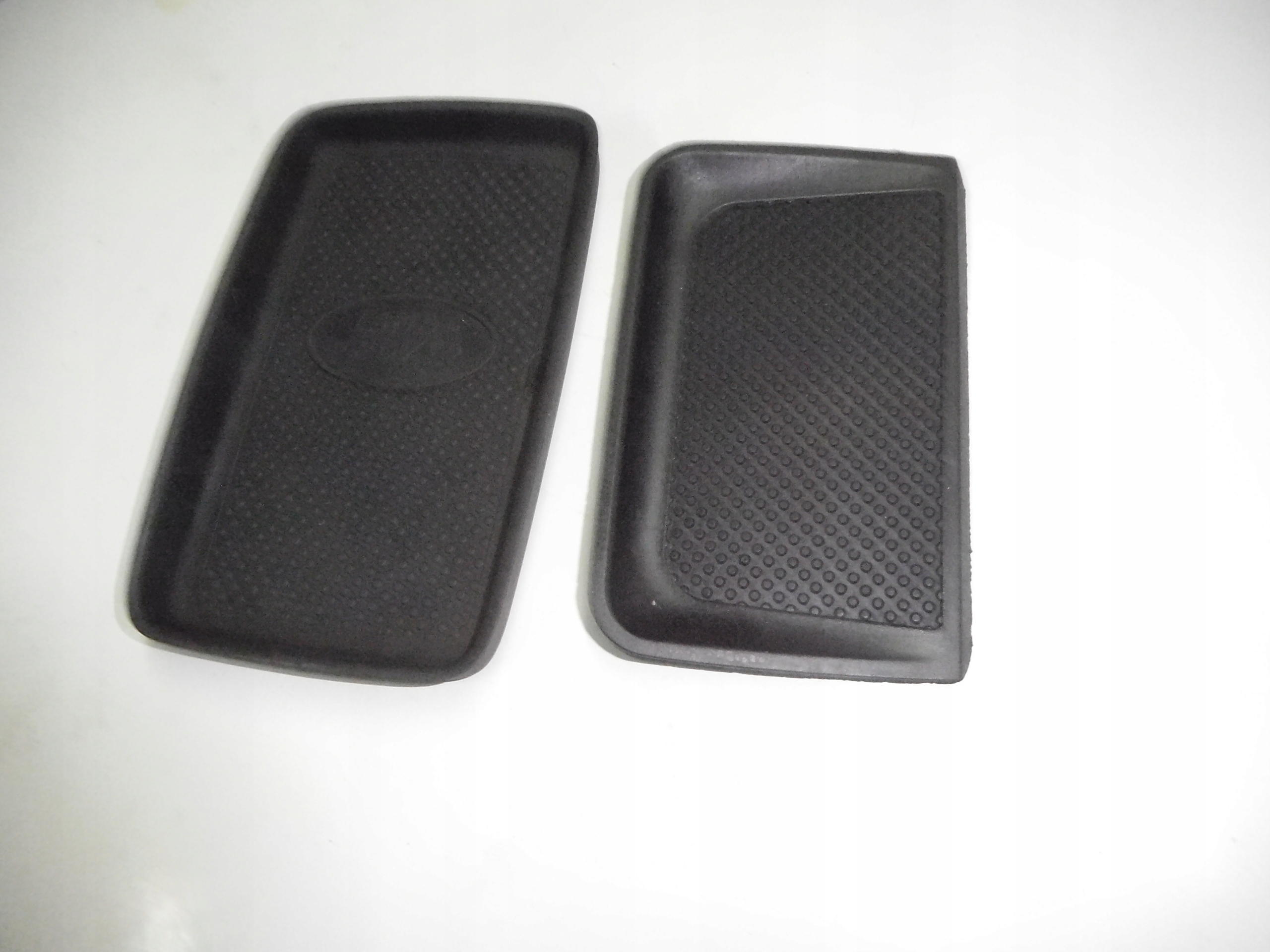 LAND ROVER Freelander I резиновая бардачок FAH000120PMA