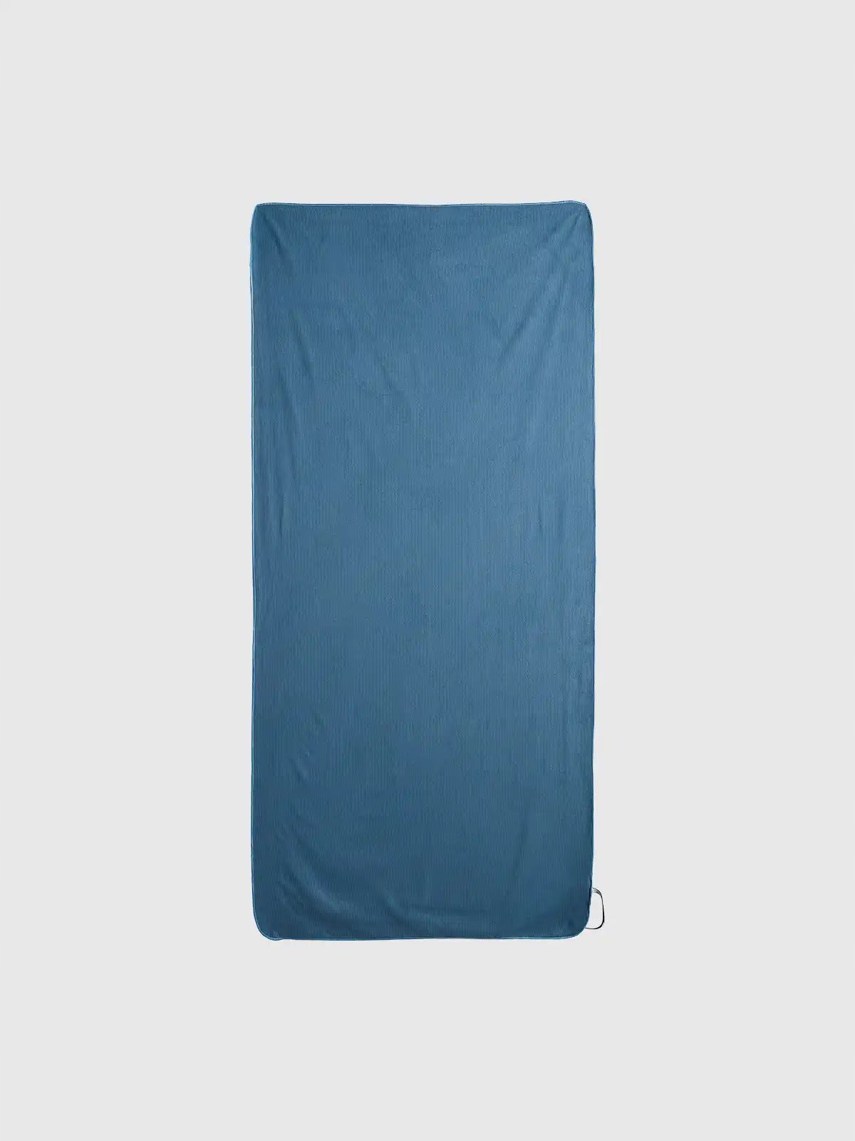 Ręcznik sportowy 4F Szybkoschnący Chłonny Kompaktowy 80x170 cm niebieski