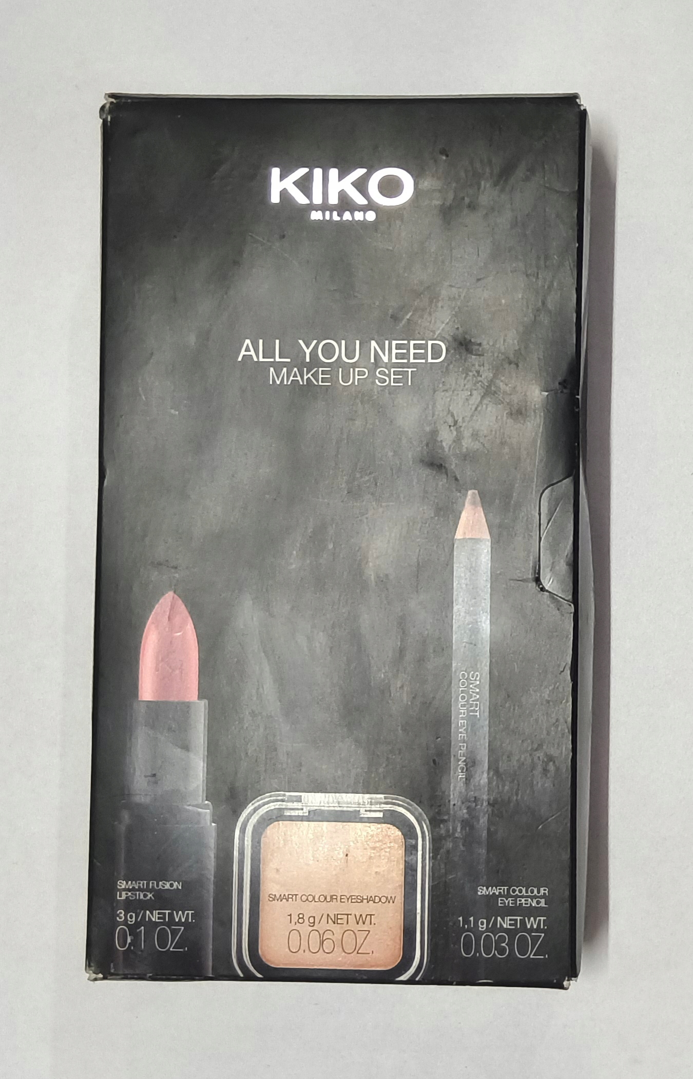 Kiko Milano sada očních stínů, tužka na oči, rtěnka s efektní krabičkou