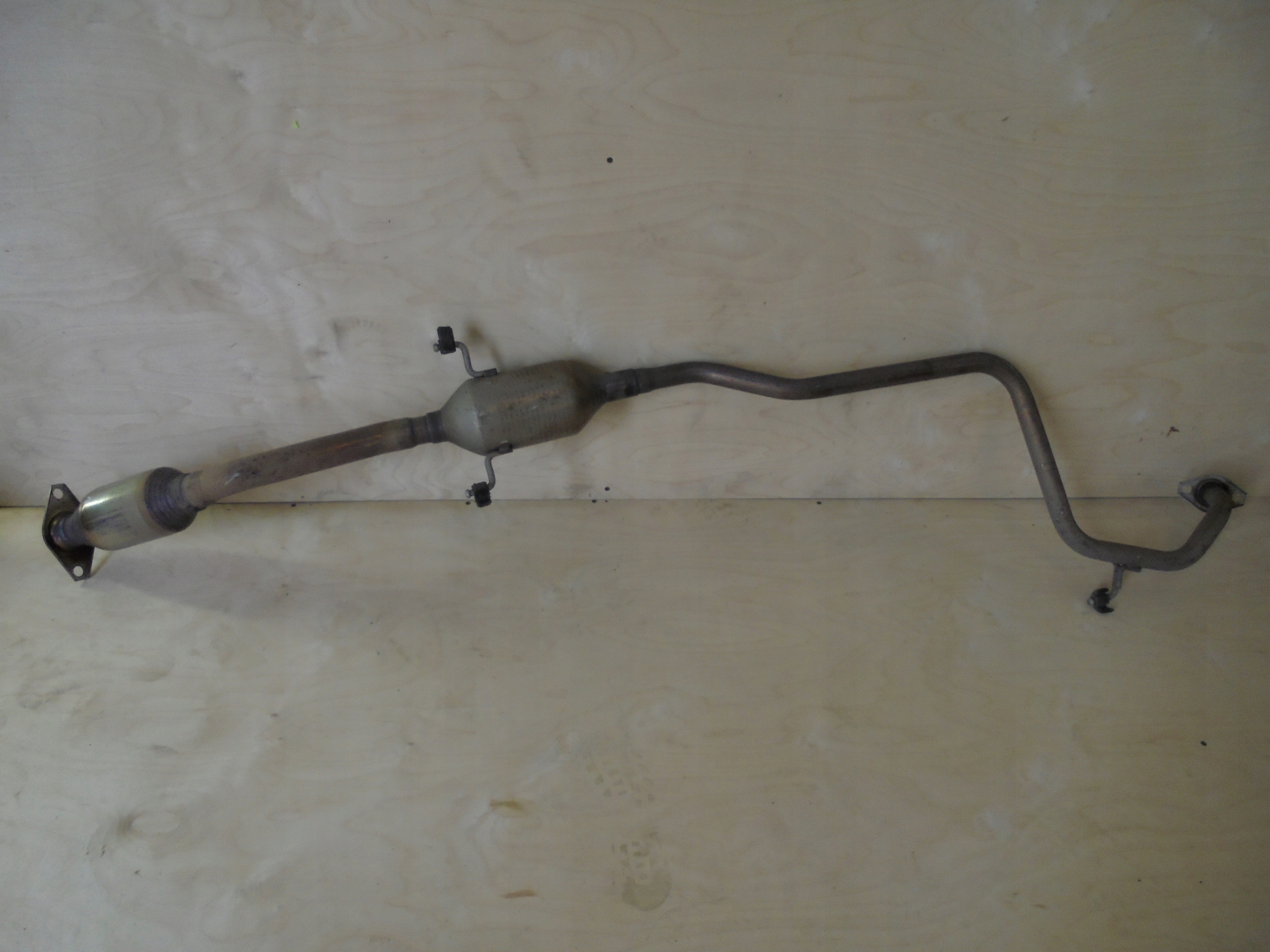 YARIS III HYBYRDA ГЛУШИТЕЛЬ ВЫХЛОПНОЙ ТРУБЫ КАТАЛИЗАТОР