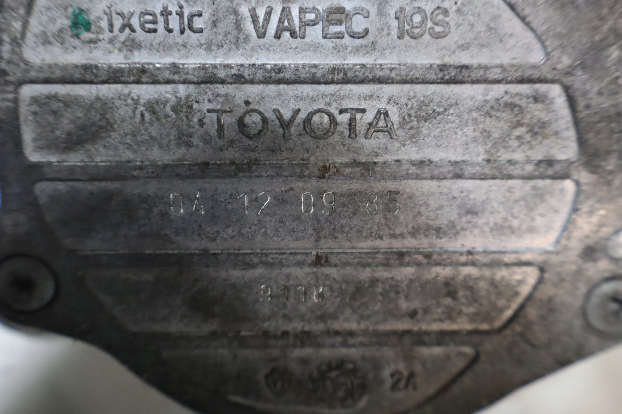 насос вакум TOYOTA COROLLA VERSO II 2.2D4D