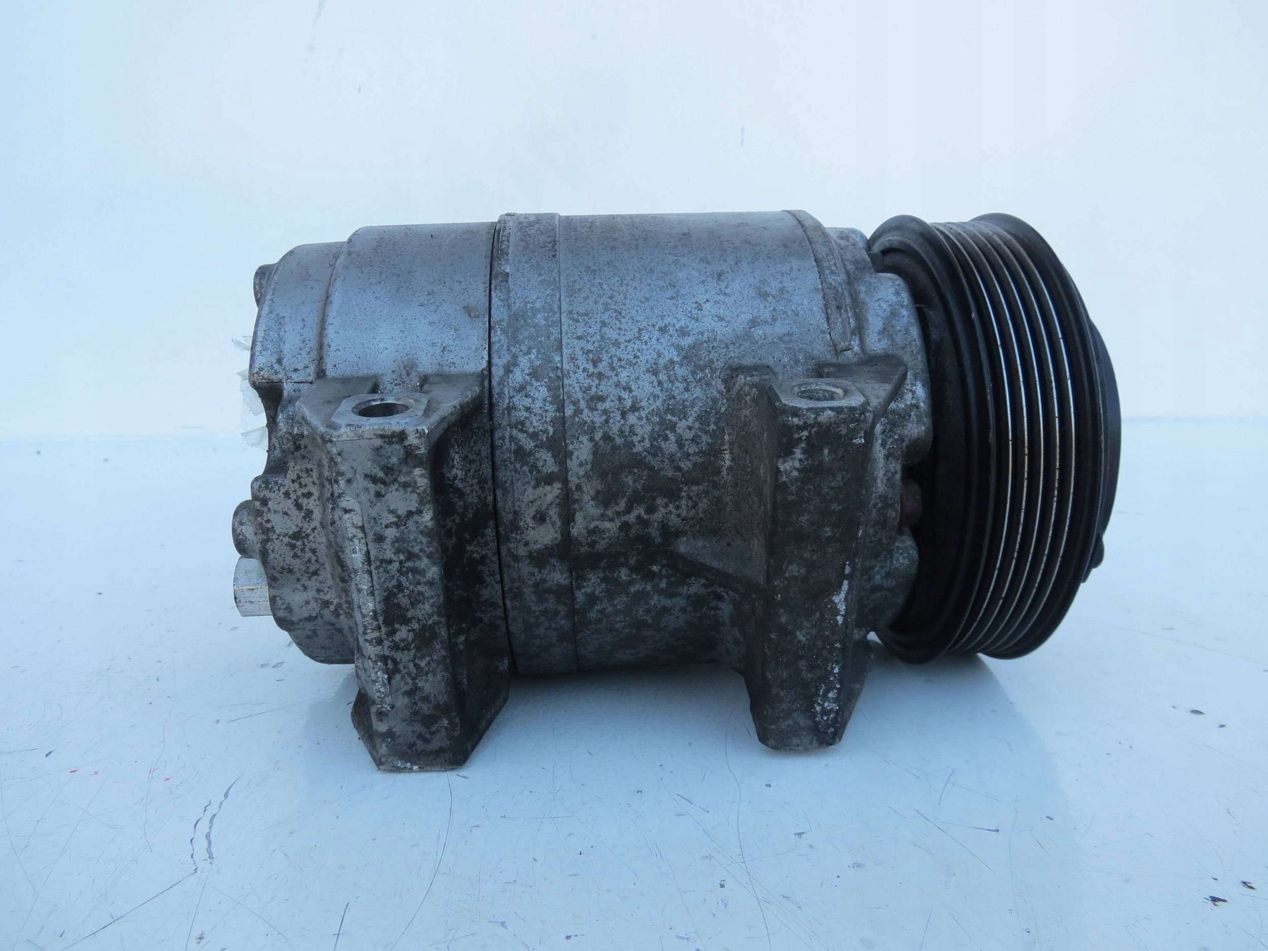 compressor; VOLVO XC70 II CROSS AWD 2.4D 185KM 2000-2007r 8708581