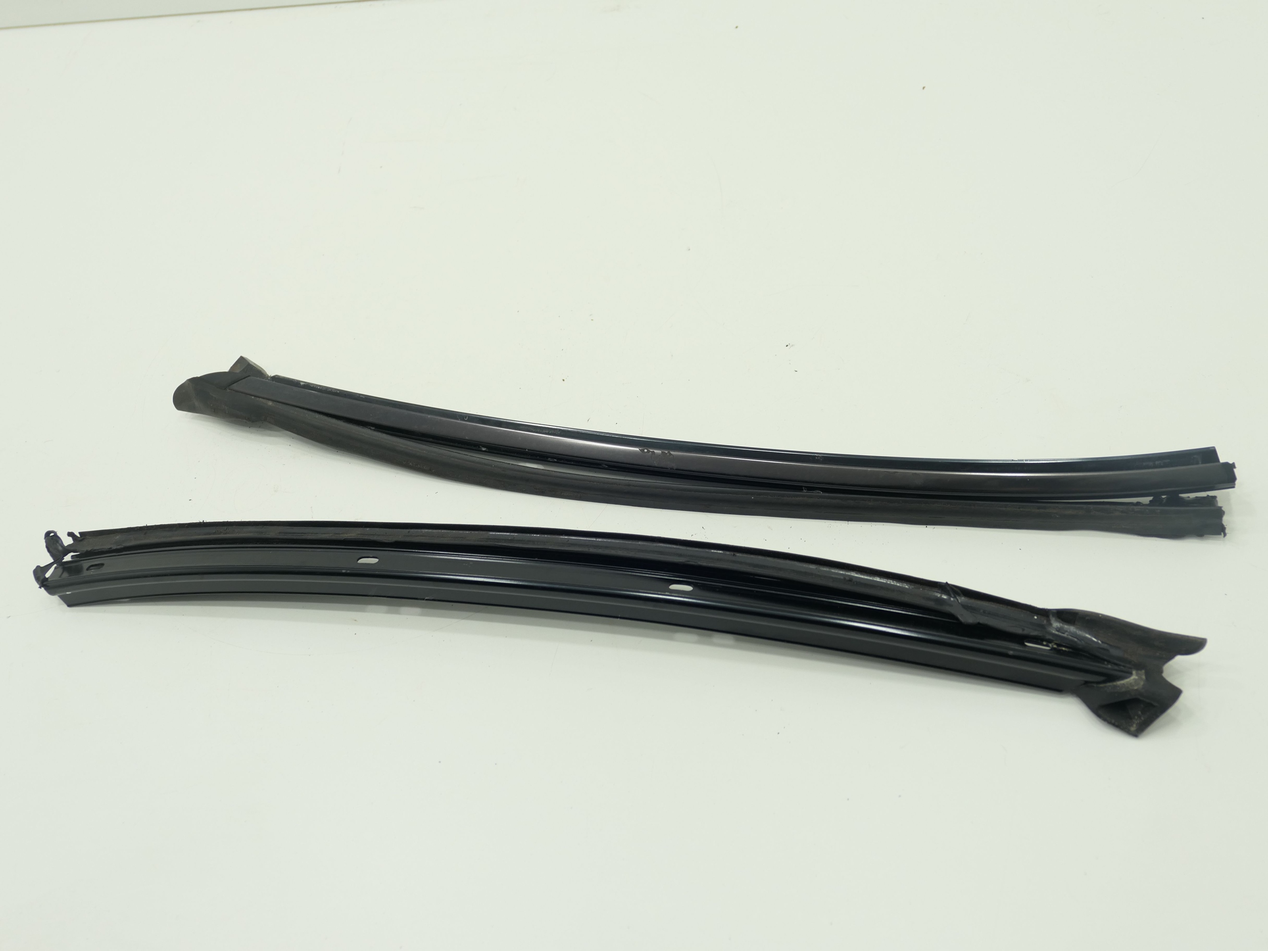 Прокладка ветрового стекла MERCEDES SL R230