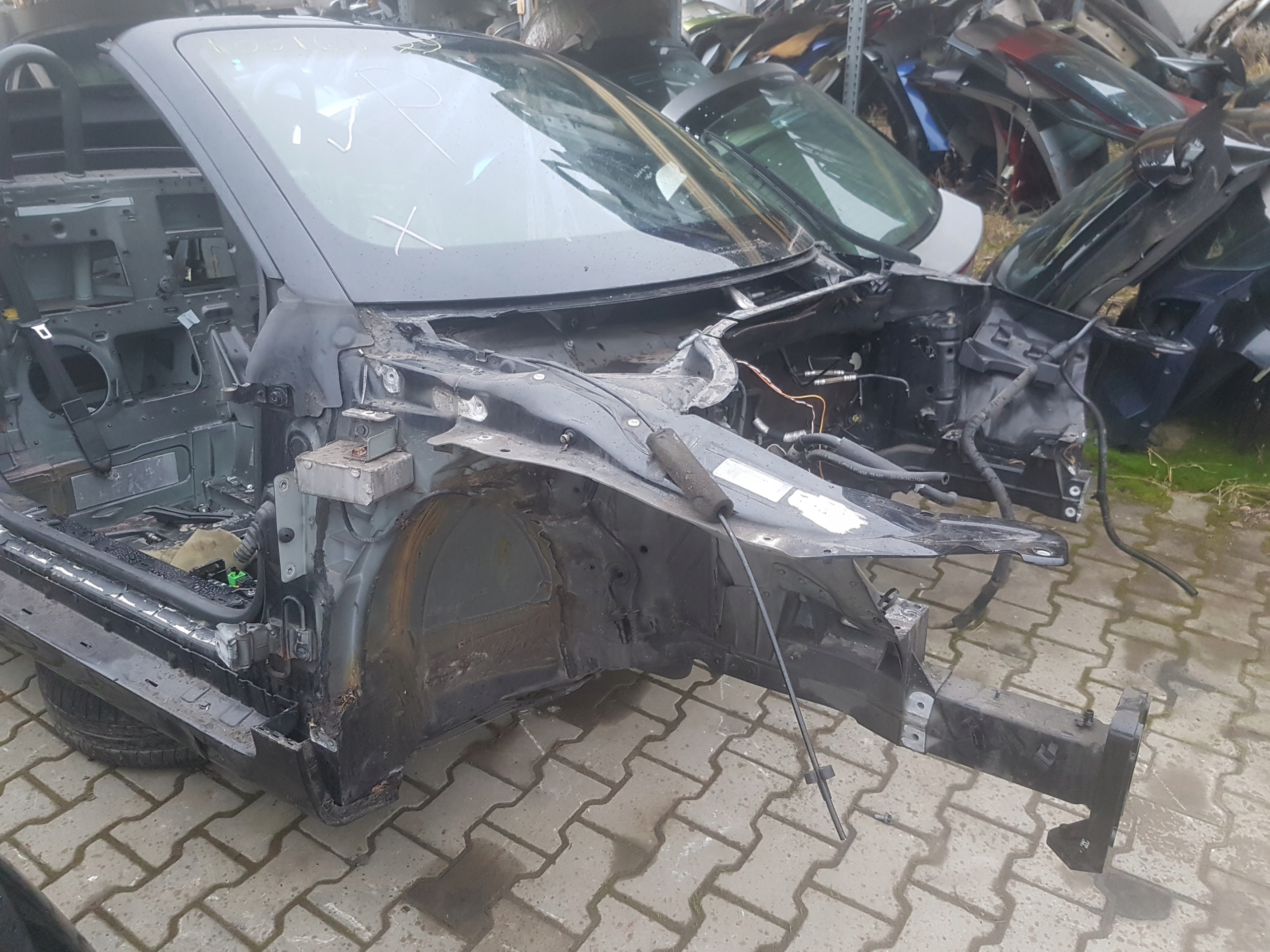 AUDI TTj ЛОНЖЕРОН ЧЕТВЕРТИНА ПРАВА ПЕРЕД Lz9y