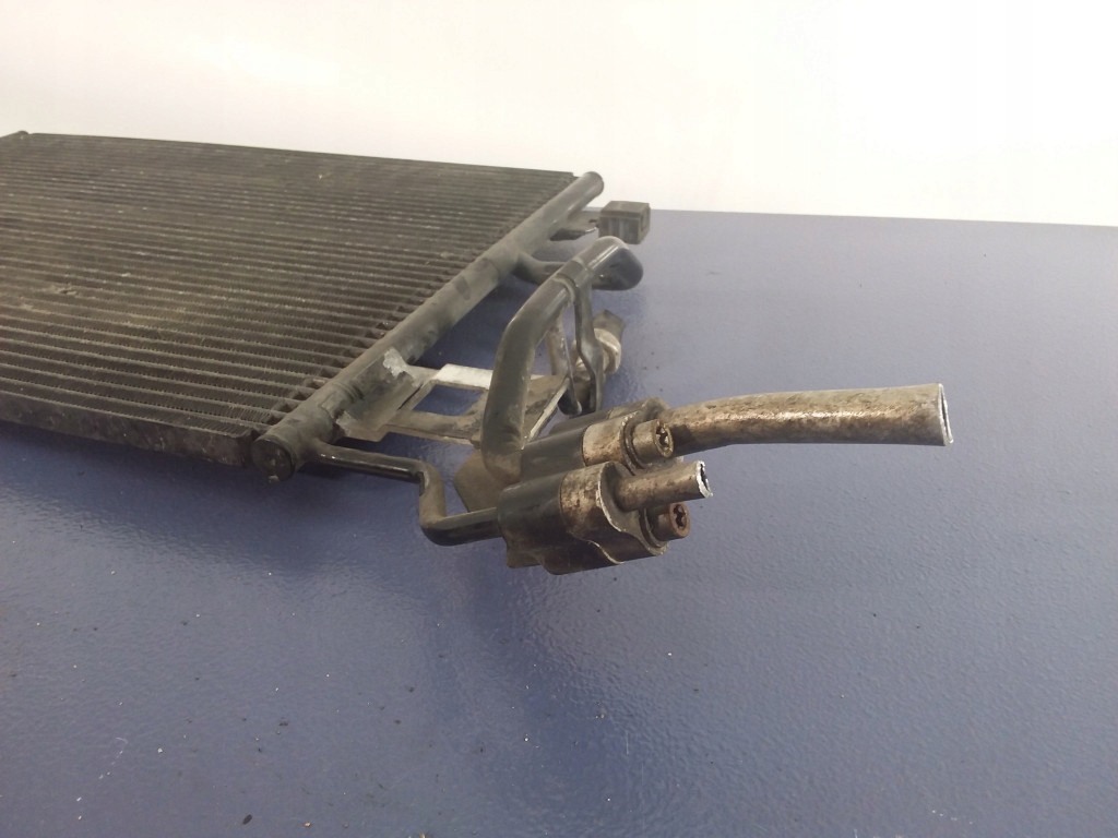 vw PASSAT B5 FL Радиатор кондиционера 3B0260401