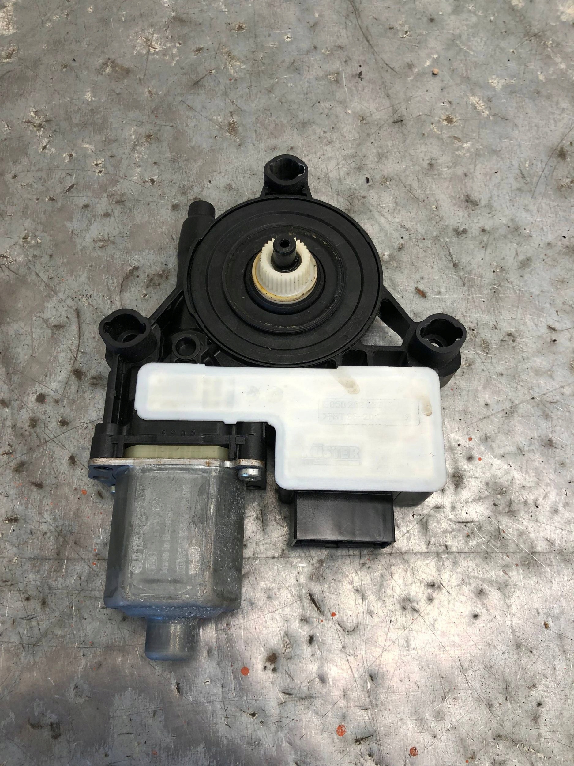 mini motor windows right rear part VW TOURAN III 5Q0959812A