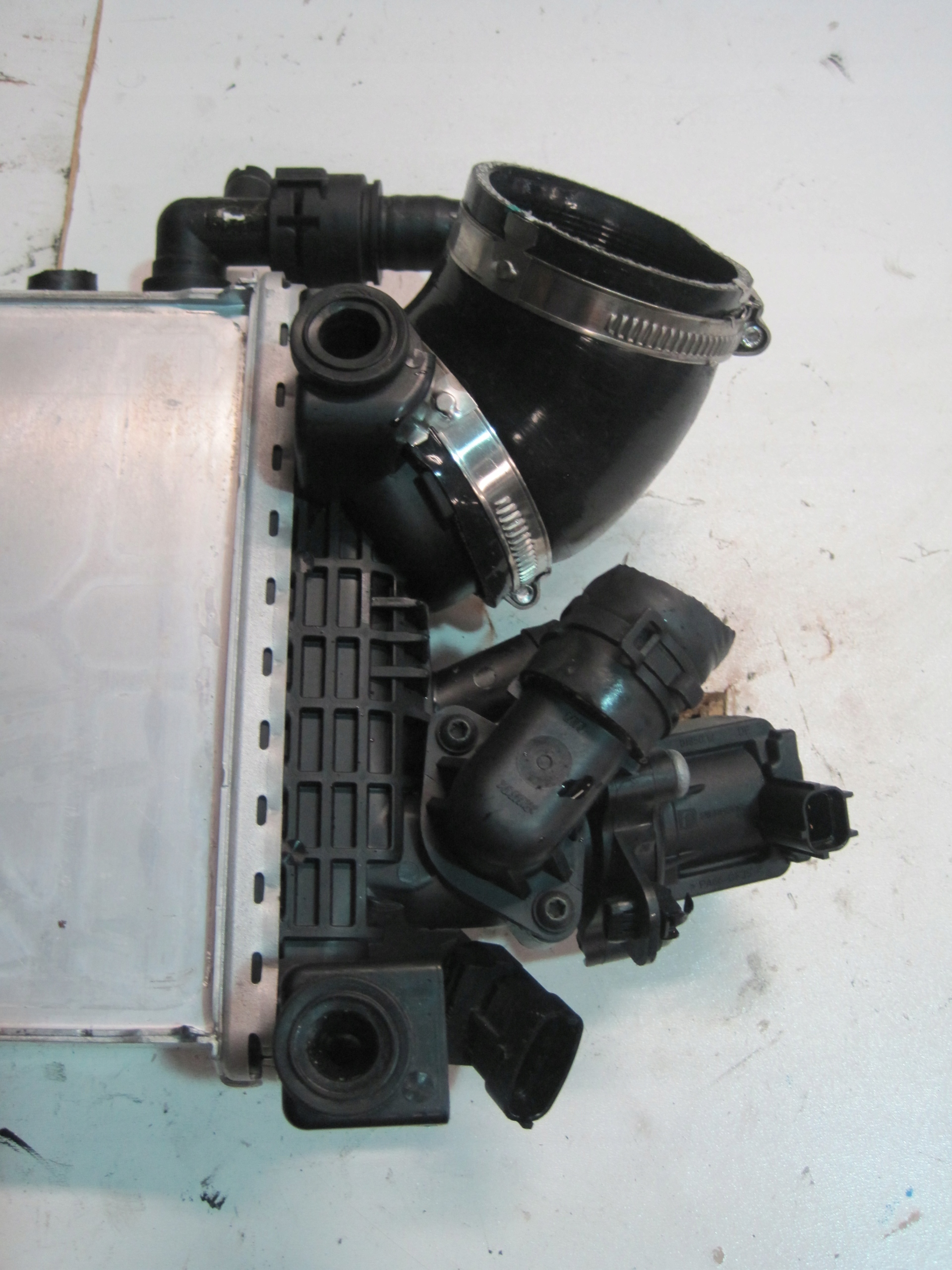 radiator intercooler INTERKULER RANGE ROVER SPORT 3,0i J6P36K775BE