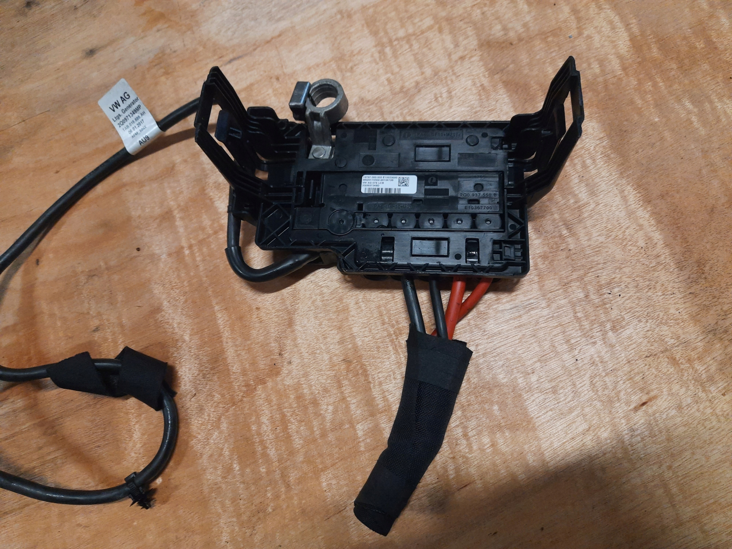 KLEMA PLUSOWA WIĄZKA SEAT IBIZA V 2Q0937548D Numer katalogowy części 2Q0937548D