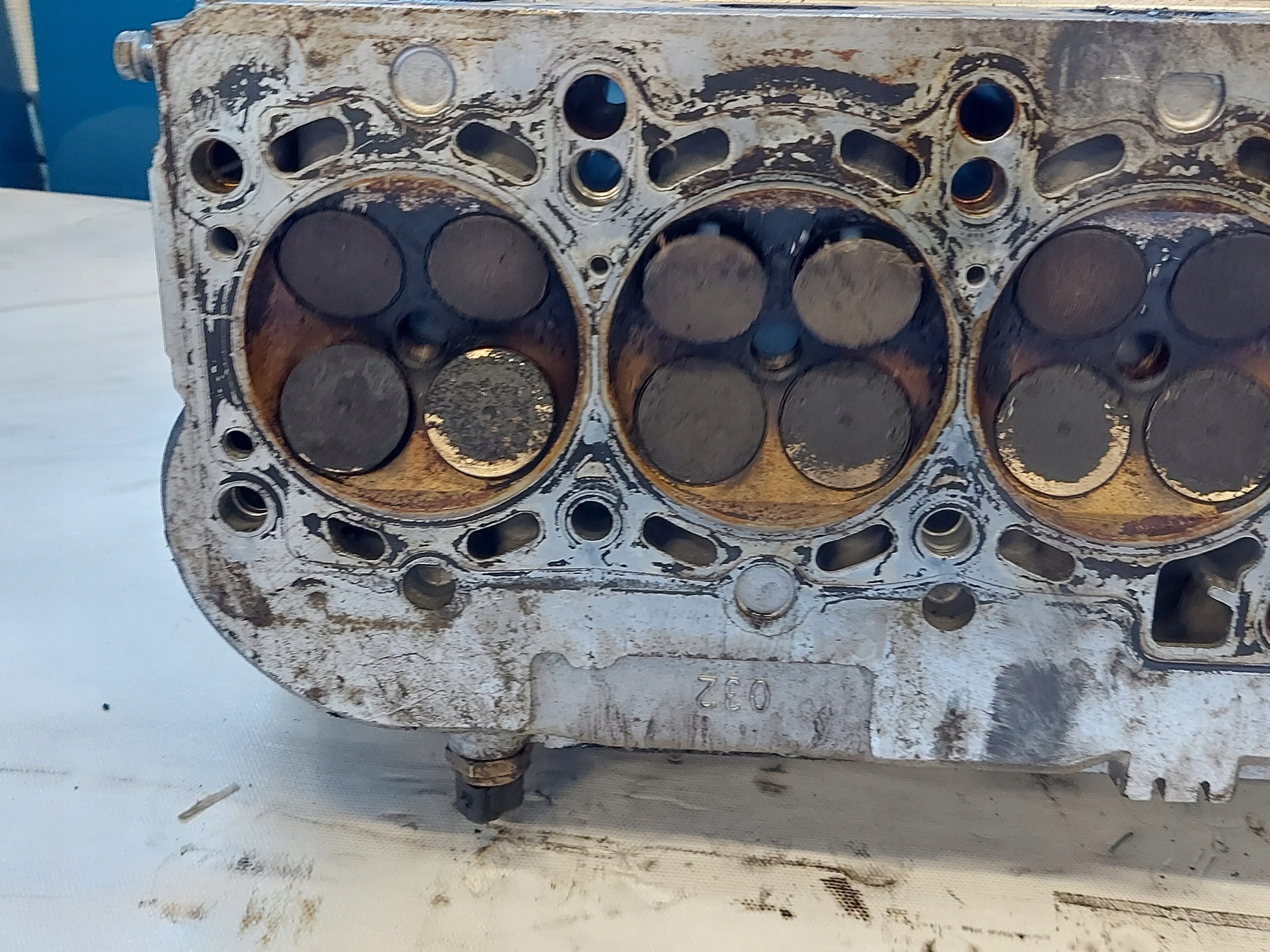 TESTATA BMW E46 2.0 R6 1436812
