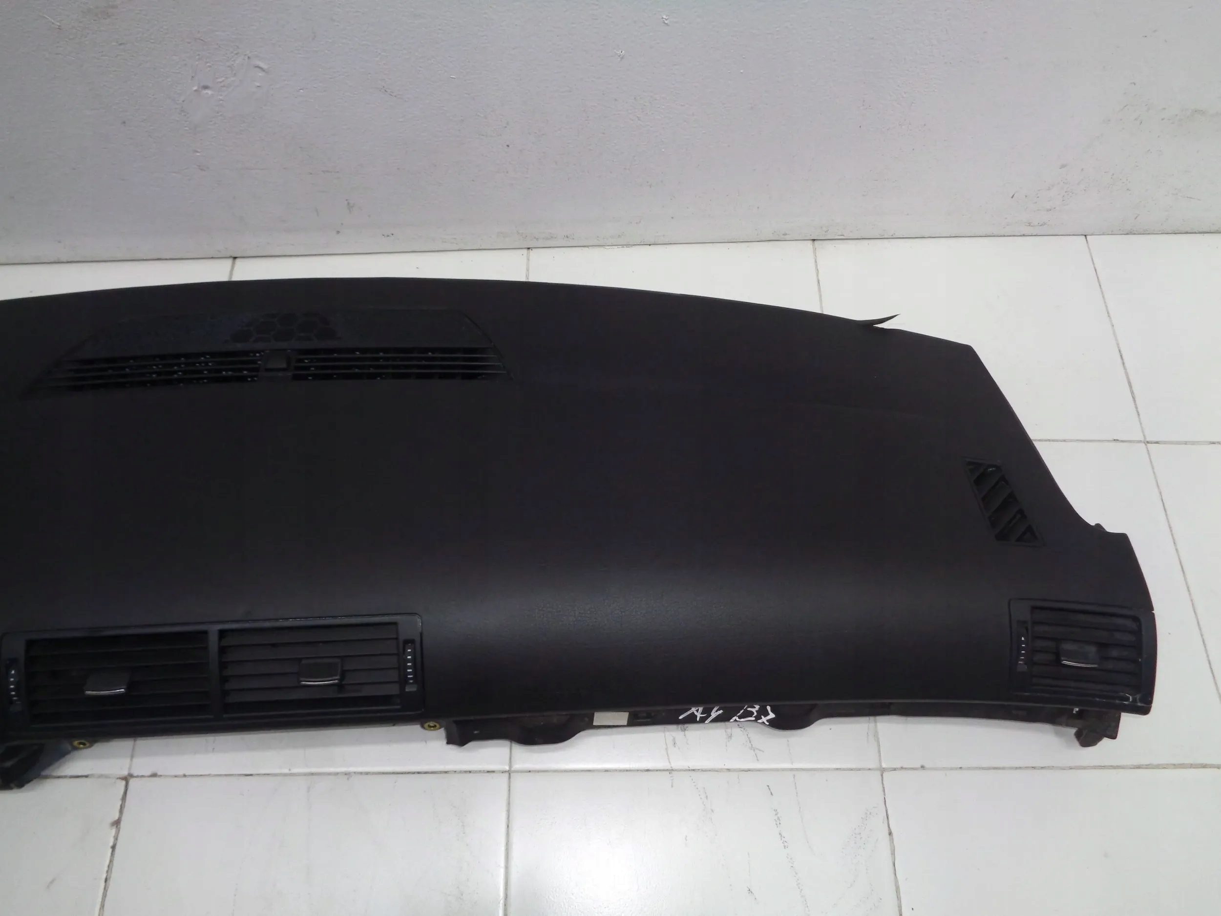 AUDI A4 B6 B7 8E cockpit dashboard instrument panel 01-07R